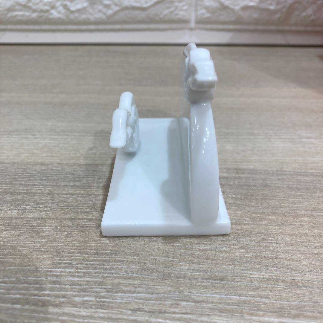 白磁王侠軍HEINRICH WANG ハインリック・ワンカードスタンド