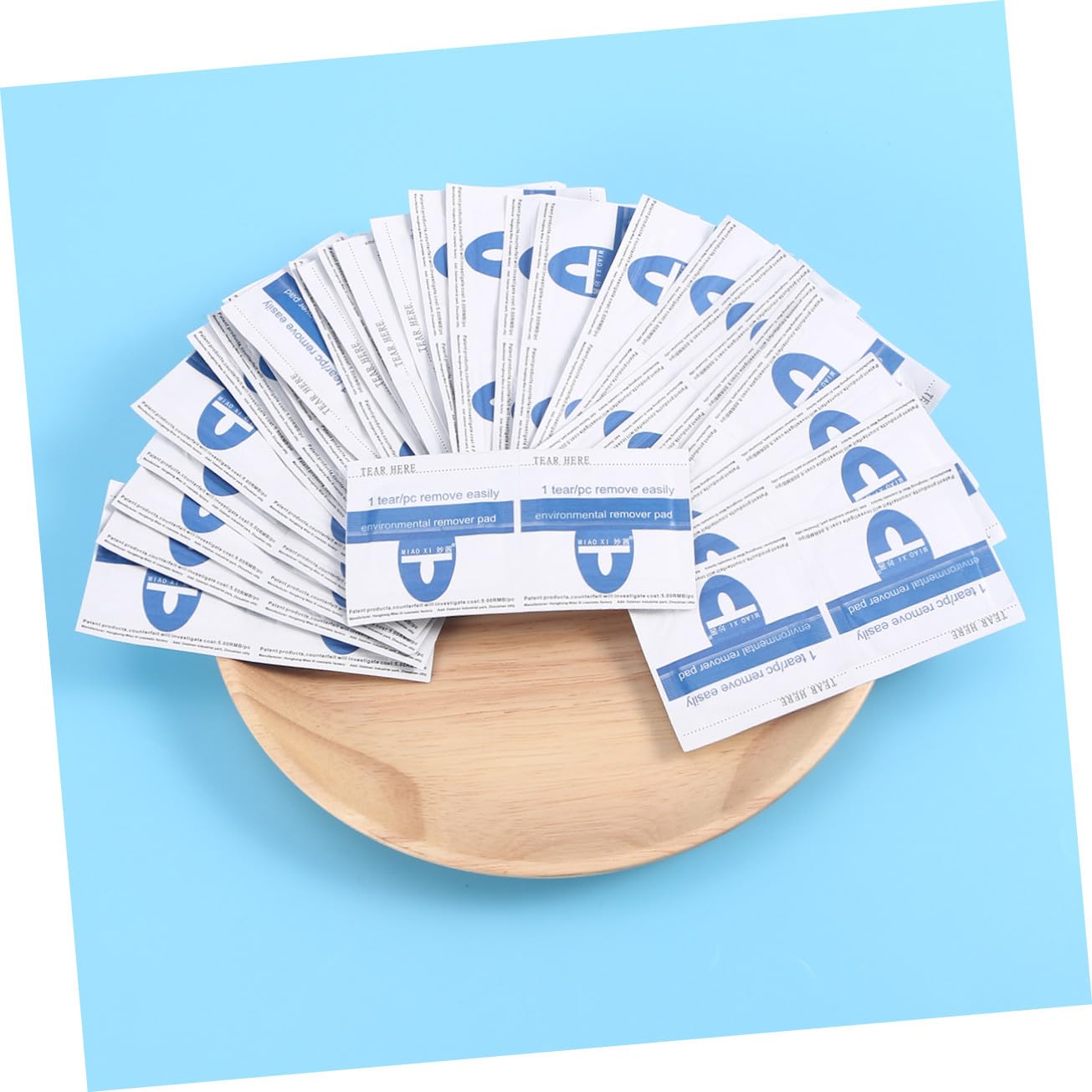 200PCS Environmental Nail Polish Remover Pads Disposable Wipes for Easy Portable Nail Art Removal Protects Health Cost Space-saving Kit for Travel