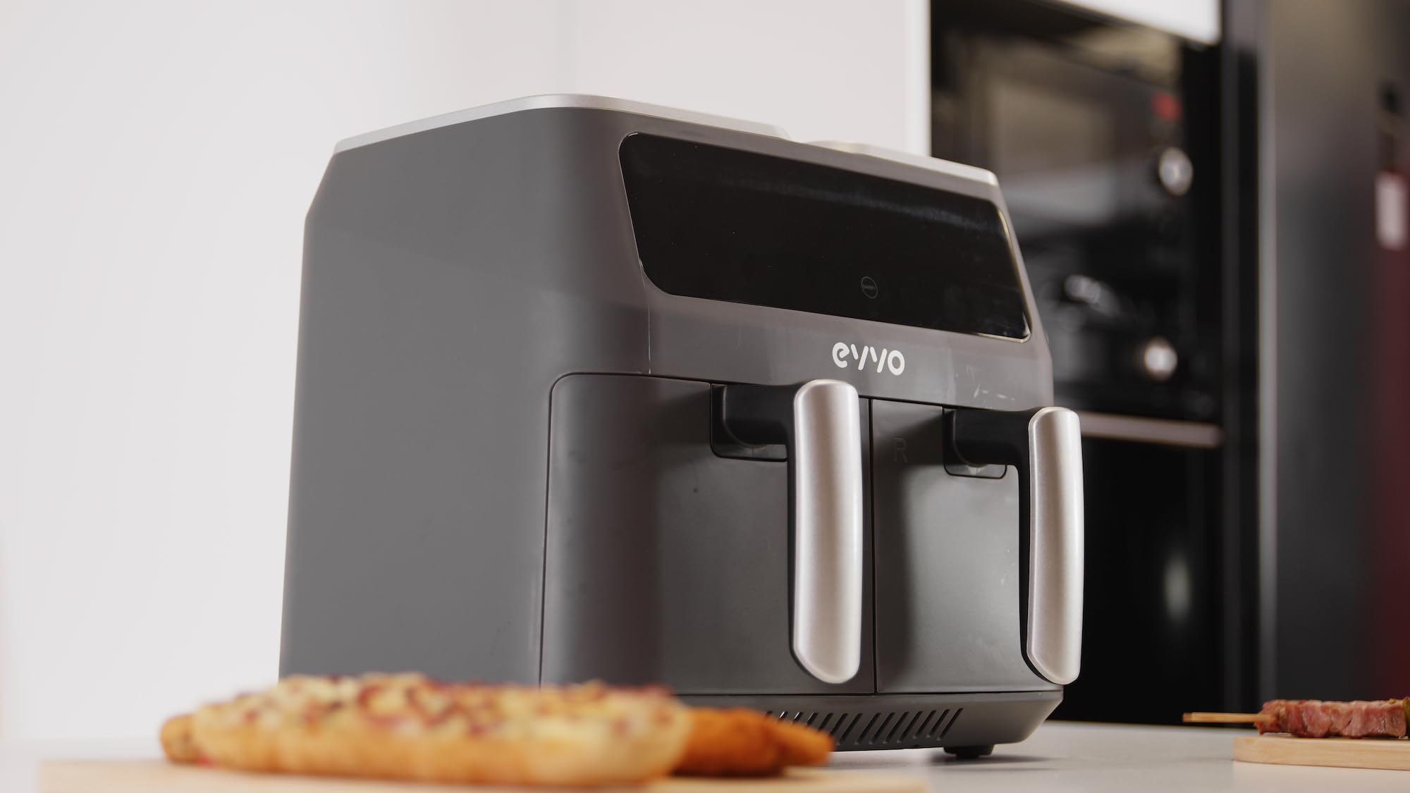 EVVO Friggitrice ad aria senza olio da 8 l, 2800 W, doppio cestino, ciotola antiaderente, tecnologia Dual Cyclone, 10 programmi, cottura, disidrata, scongelamento, fino a 200 gradi (colore: nero)