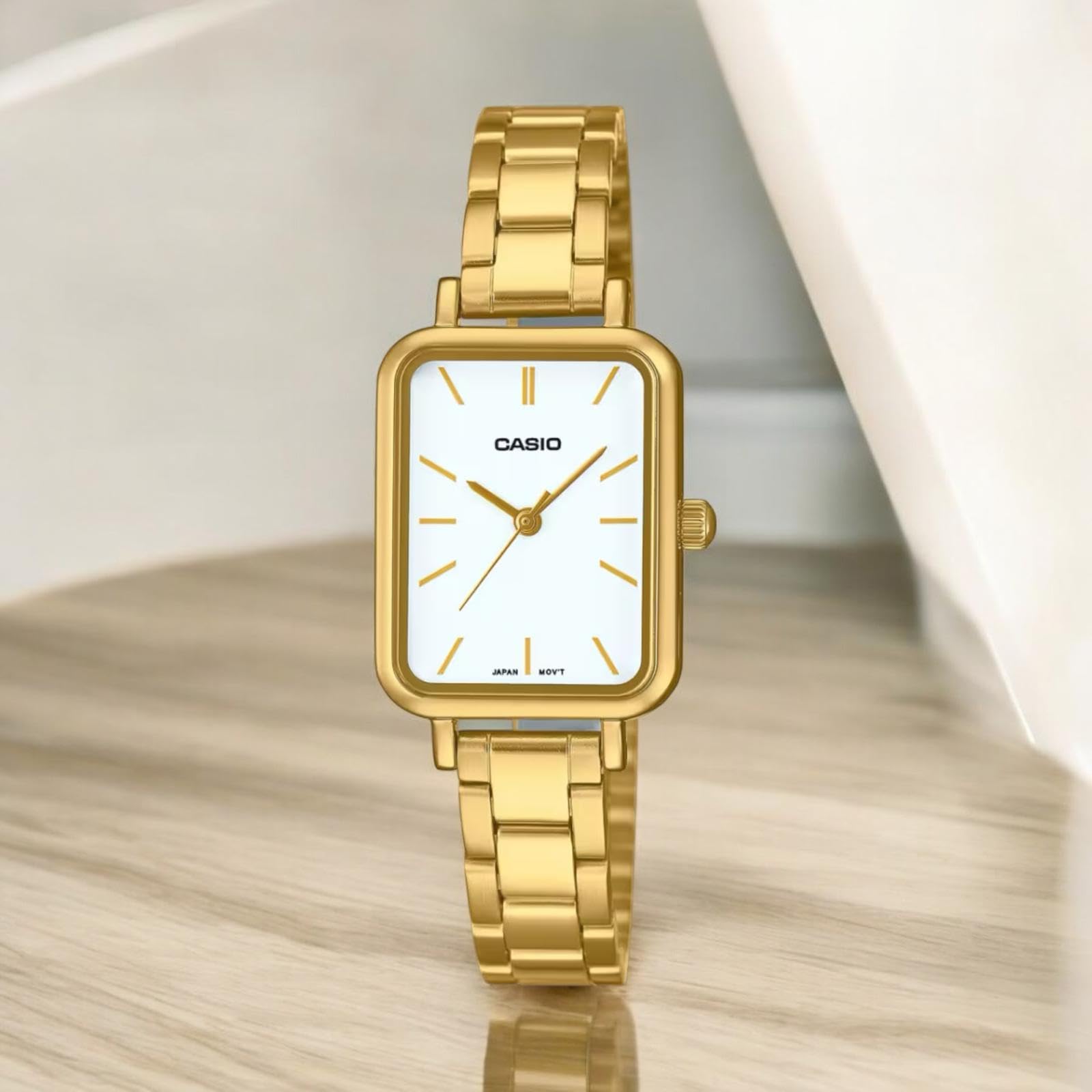 Casio LTP-V009G-7E - Orologio da donna rettangolare in acciaio inox, quadrante bianco, quadrante dorato, movimento al quarzo, Oro