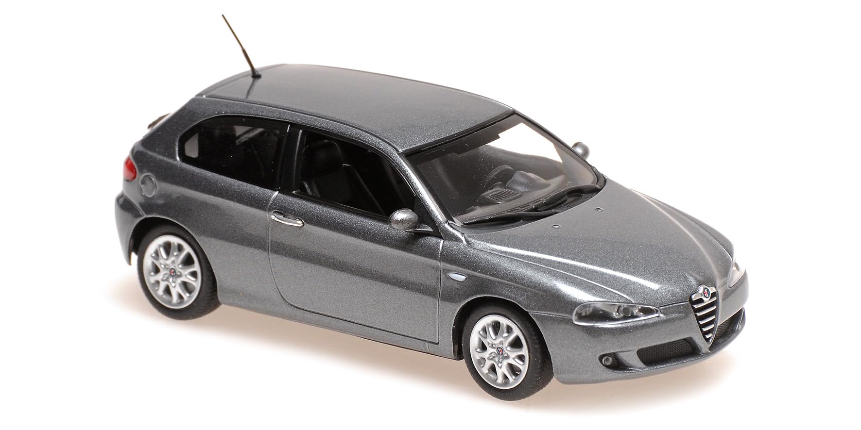 Minichamps - Alf. Rome. 147 Grey Metallic 2005 - Scala 1/43 - Modello da Collezione per Collezionisti Adulti Unisex