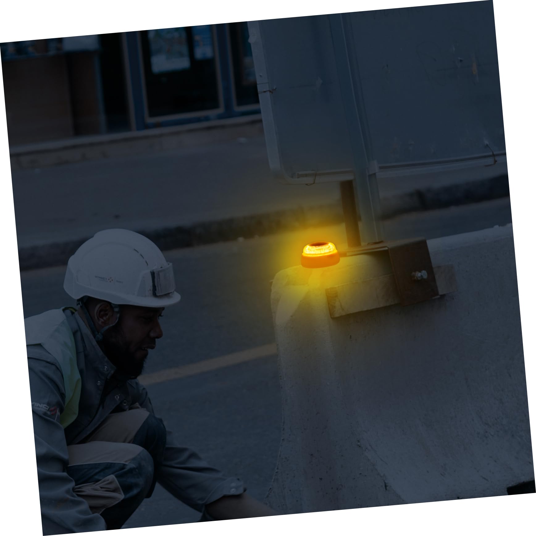 iplusmile 4piezas Luz De Advertencia Led Creativa Para Vehículos Luz De Emergencia Portátil Montaje Magnético Para Conducción Nocturna y Condiciones Adversas