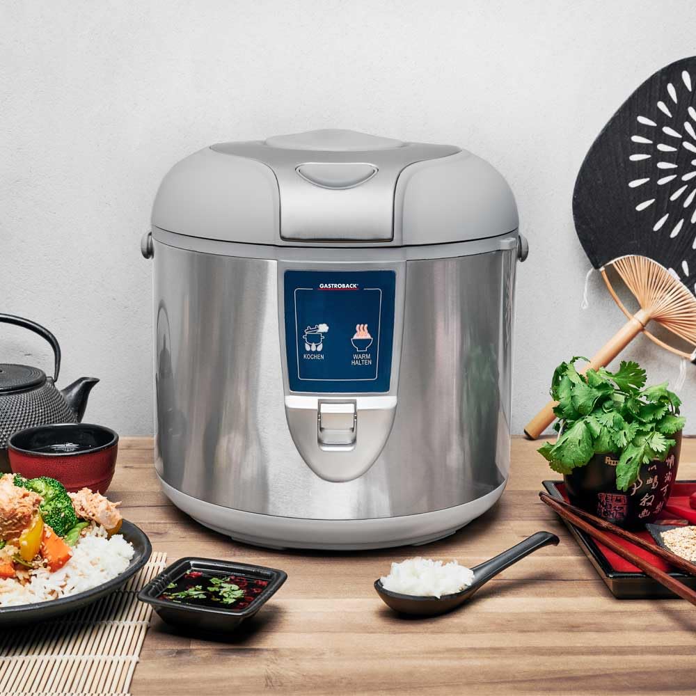 GASTROBACK Design Reiskocher Pro mit Abschalt-und Warmhaltefunktion - 5 Liter - 700 Watt Reis Kocher inklusive Dünsteinsatz, Reislöffel und Messbecher, mit Antihaftbeschichtung, Grau