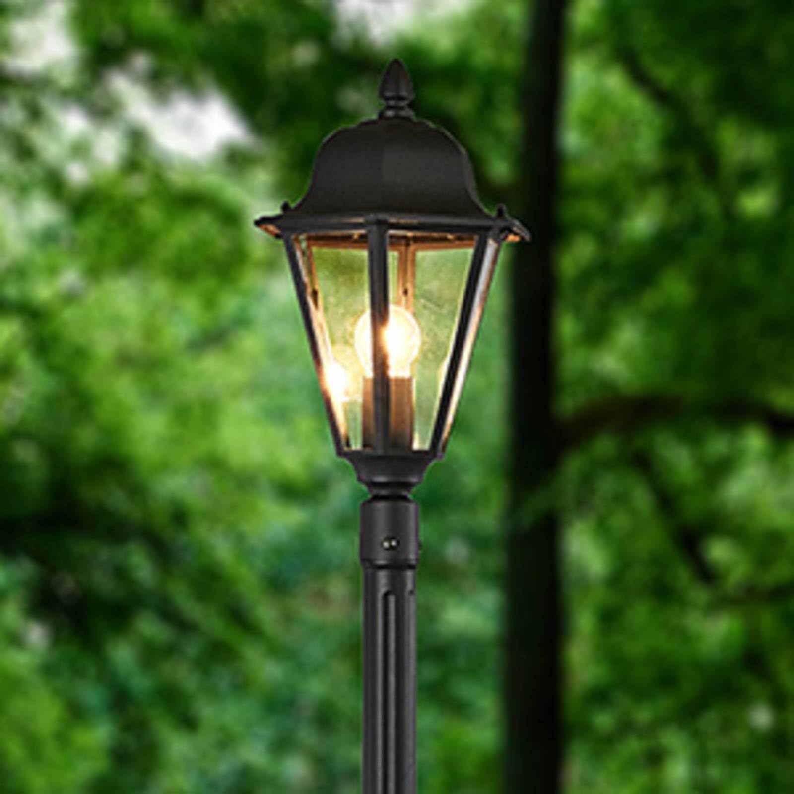 Farola exterior 'Edana' en Negro hecho de Aluminio (1 llama, E27) de Lindby | candelabro, lámpara para exterior