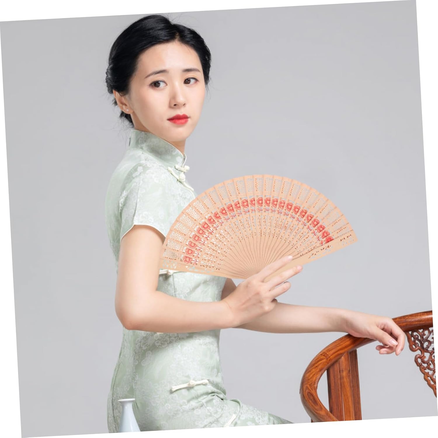50pcs Hollowed Hand Fans for Projects Retro Chinese Style Folding Fans Organza Bags for Tea Parties and Decorative Use