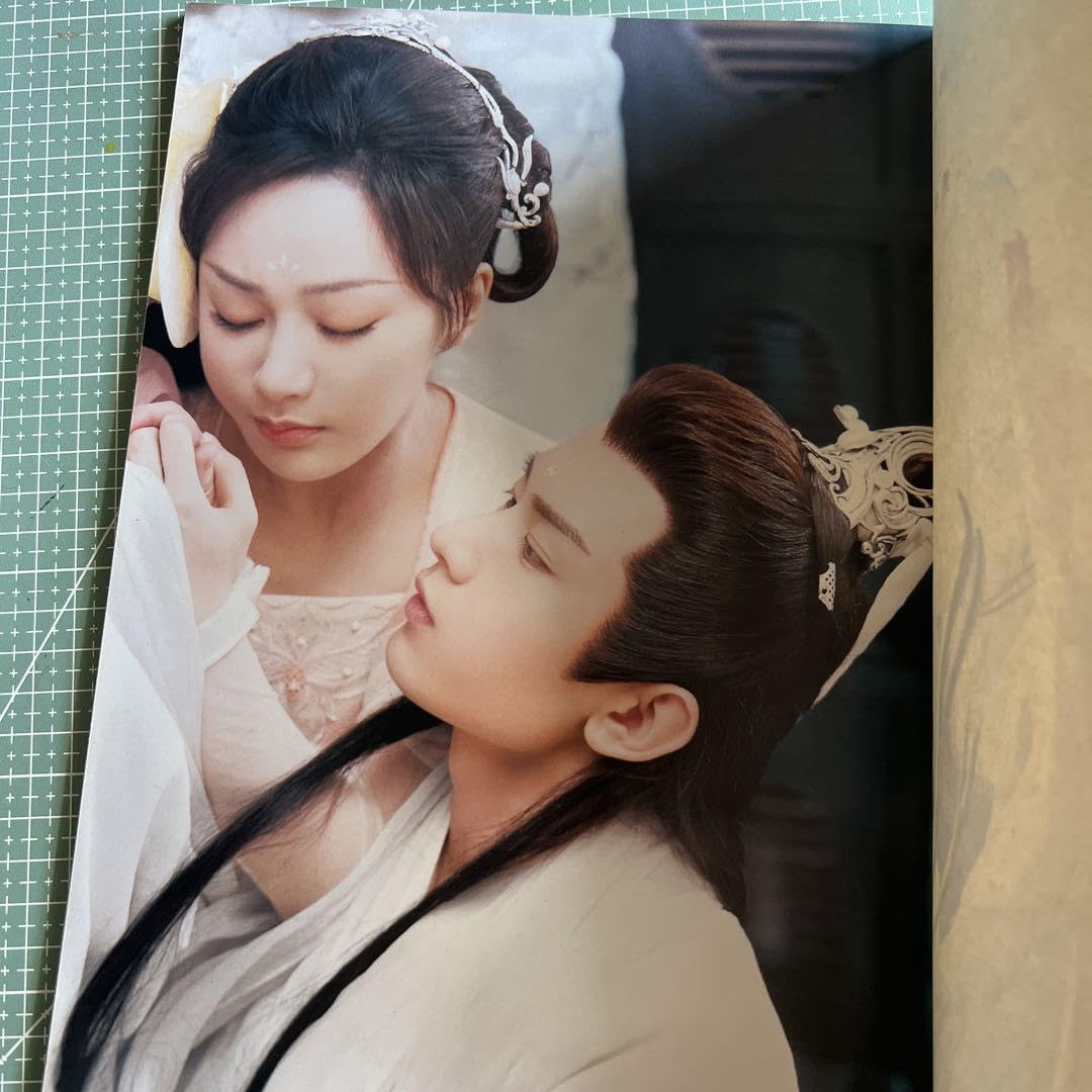 Amazon.co.jp: 沈香如屑 蓮花楼 成毅 チョンイー A4写真集 64ページ