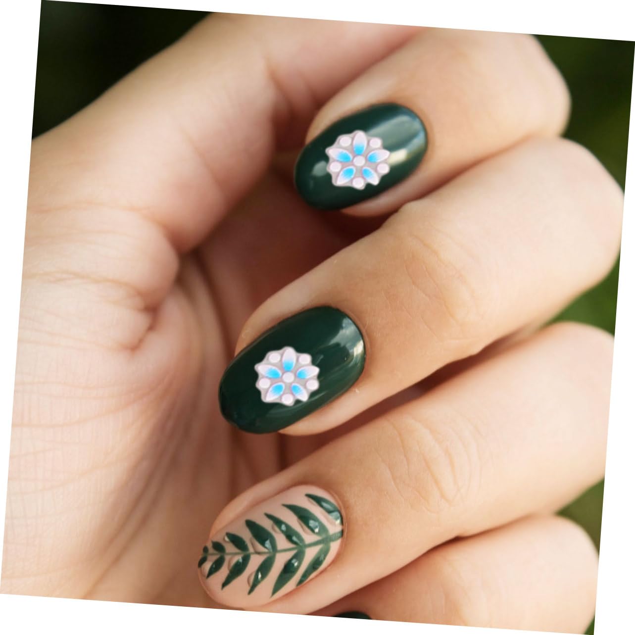 3 Set Adesivi Per Unghie Creativi Nail Decals Colorati Colorati Per Manicure Te Per Donne E Ragazze Per Amanti Della Nail Art 50 Pezzi*3