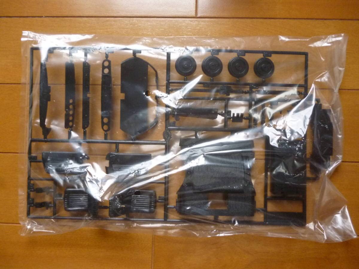 Amazon.co.jp: 1／20 デ トマソ マングスタ 1台 モーターライズ DE