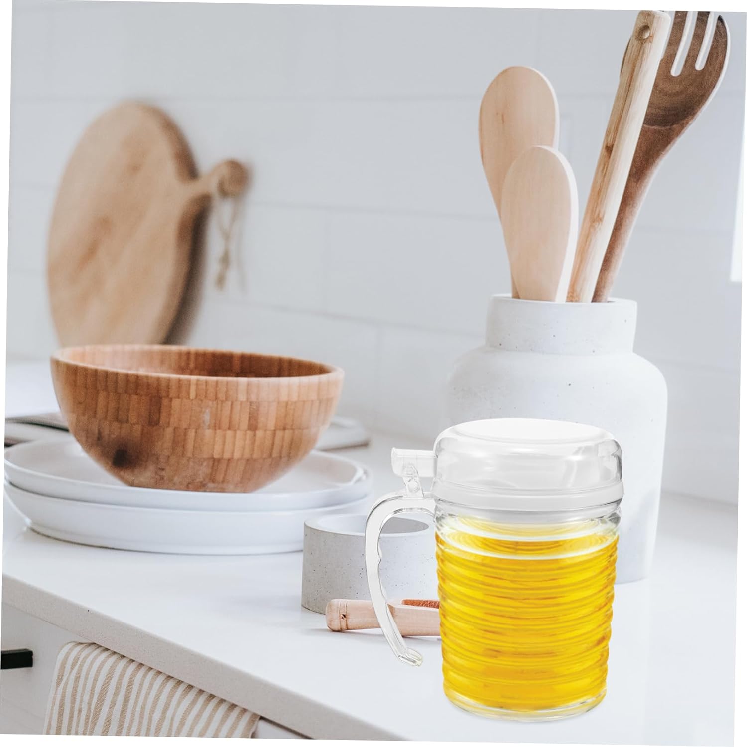 4pcs 450ml Large Capacity Oil Bottle Condiment Dispenser Spray Bottle Plastic Soy Sauce Container Leakproof Kitchen Seasoning Holder