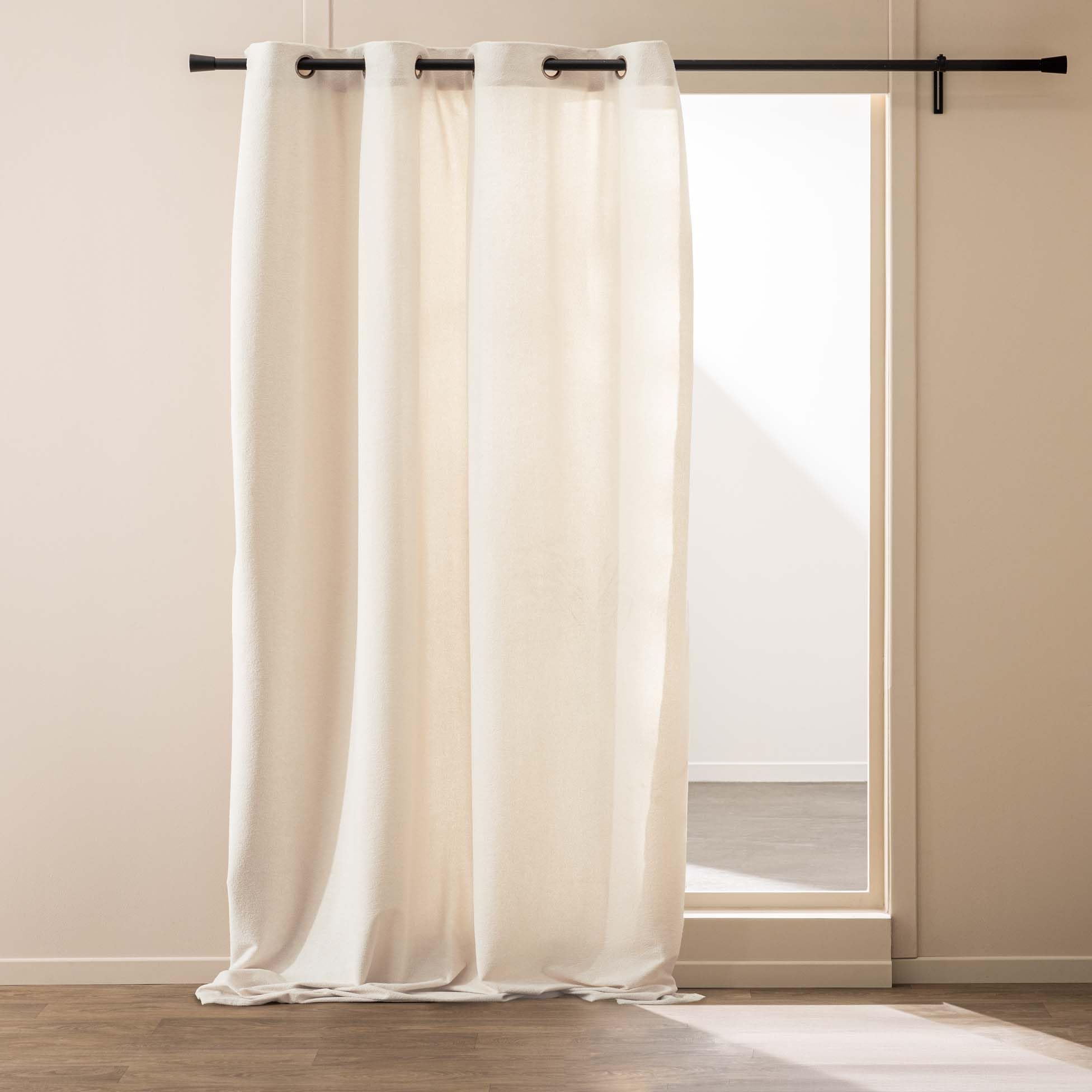 Douceur d'Intérieur, Winona Plain Eyelet Curtain 140 x 260 cm Natural