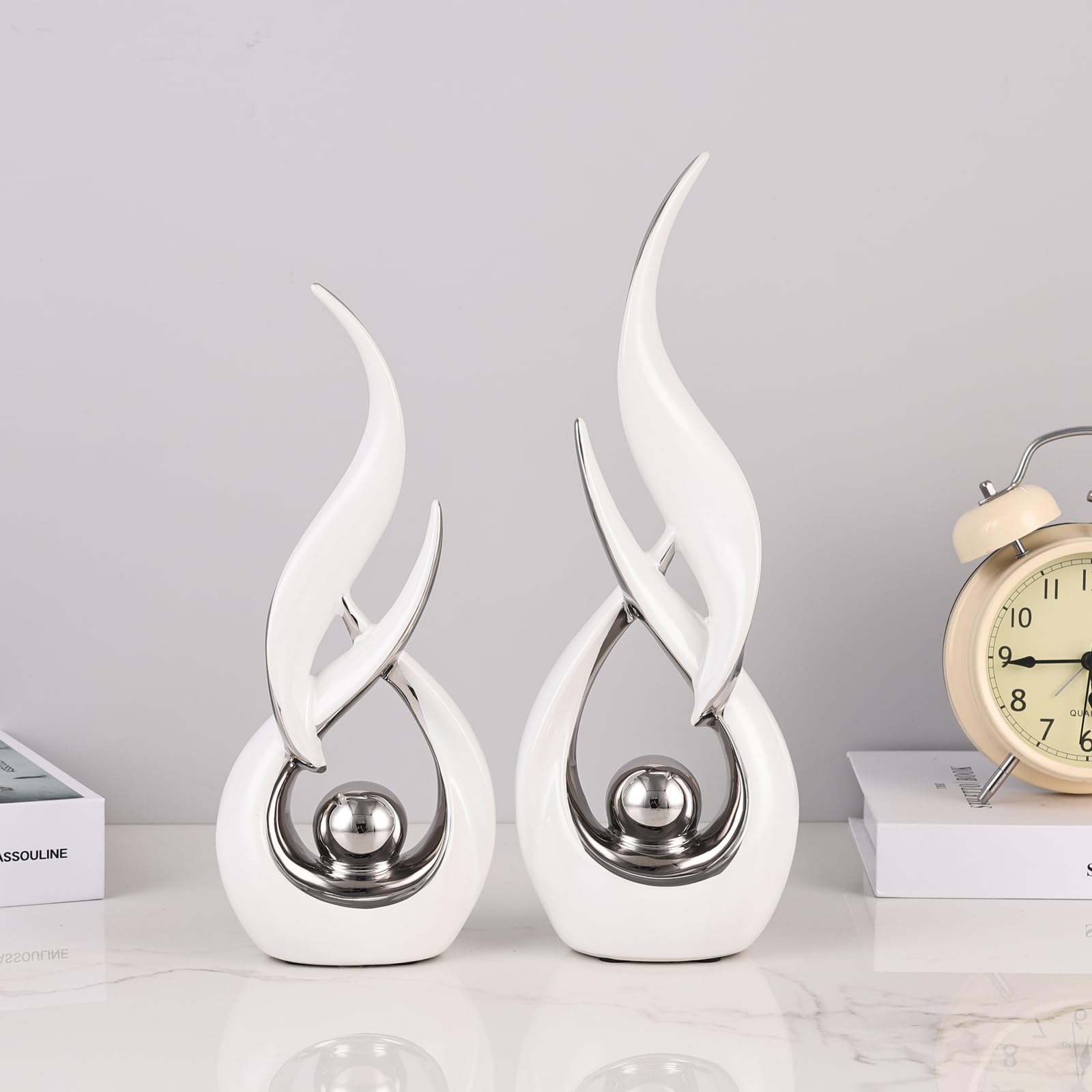 2 estatuas de cerámica blanca y plateada para decoración del hogar, esculturas de arte abstracto moderno, elegantes objetos decorativos de mesa para comedor, entrada, soporte de TV, chimenea, centros