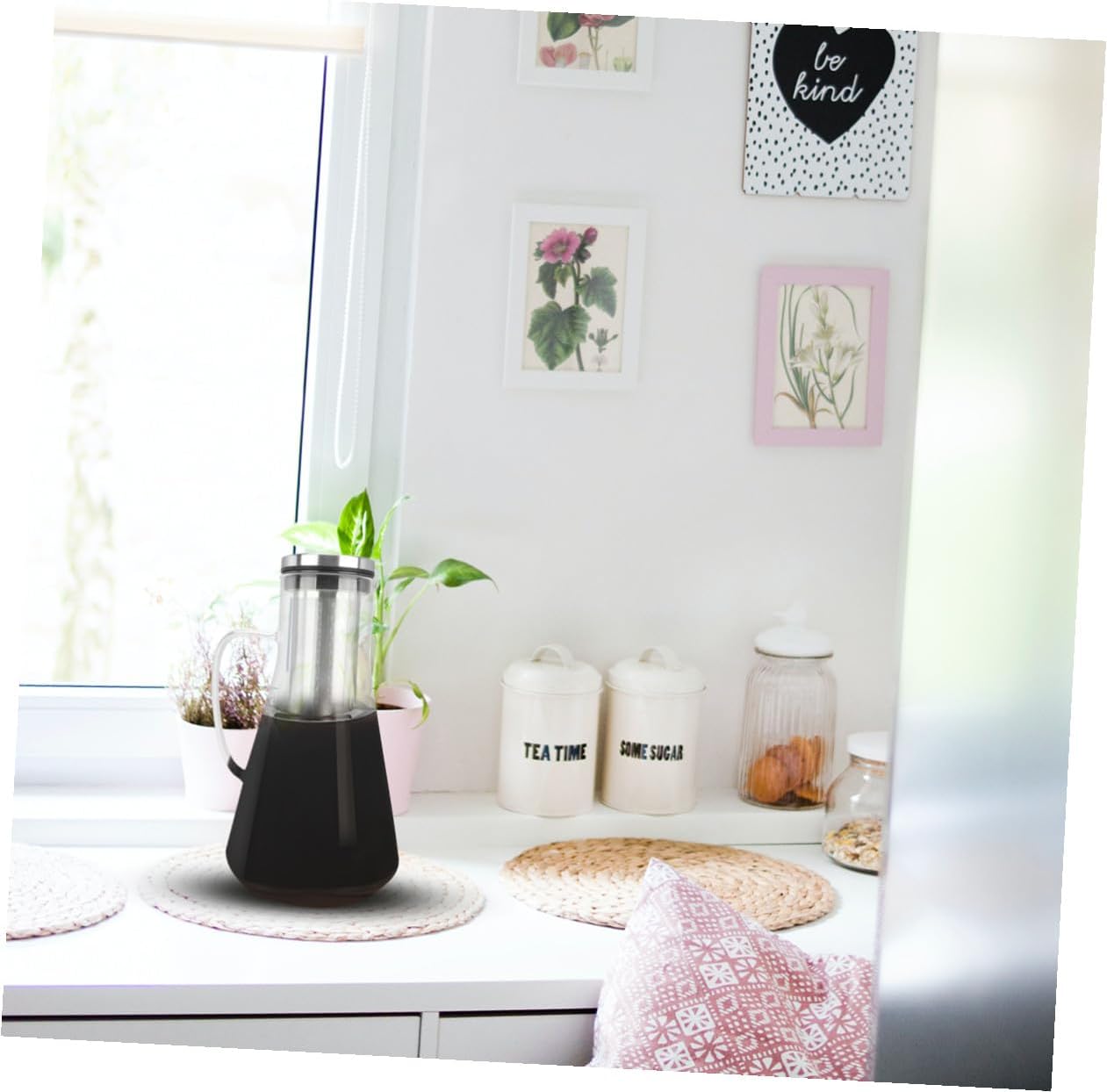 Large Capacity 1600ml Cold Brew Coffee Maker with Borosilicate Glass and Stainless Steel Filter Iced Coffee Pot for Home Brewing Sturdy with Measurement Scale