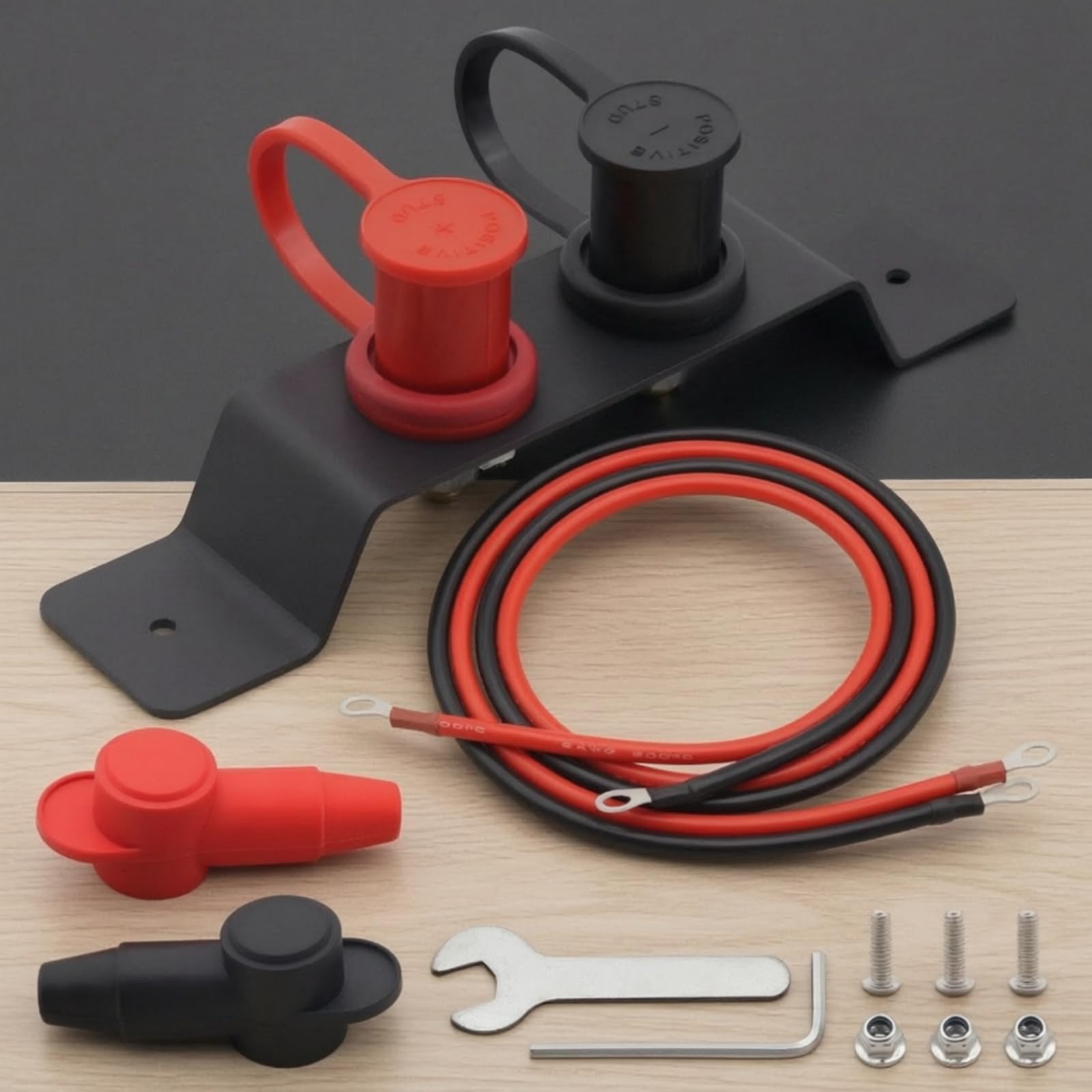 Kit Morsetti Terminali Batteristerni Isolato Morsetti Batteria con Staffa Impermeabile Morsettiera per Meccanici, Barca