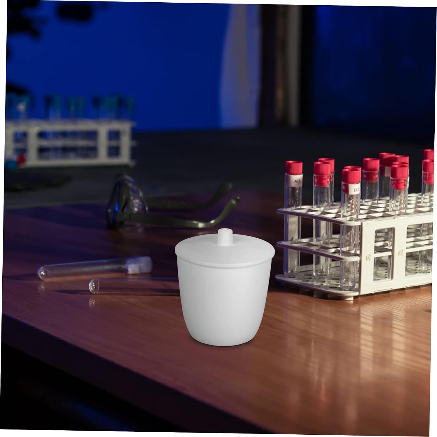 PTFE Laboratory Crucible with Lid Professional Porcelain Melting Tool for Soldering Enhanced Chemical Resistance for Lab Experiments and Research