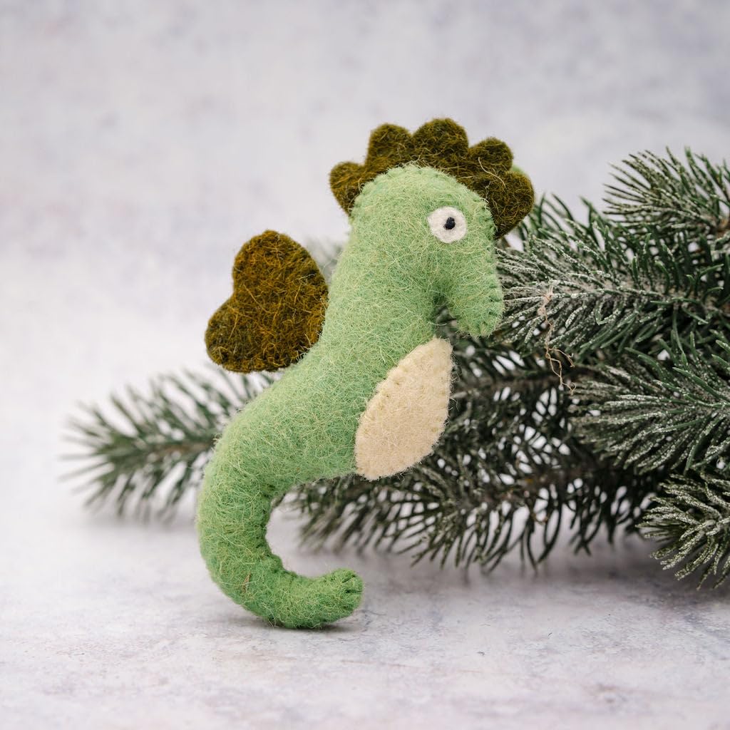 Arthur Cameron – Felt Seahorse Mini Christmas Tree Decoration – Handcrafted Rustic Christmas Decorations and Charming Christmas Decorations for Indoor Styling