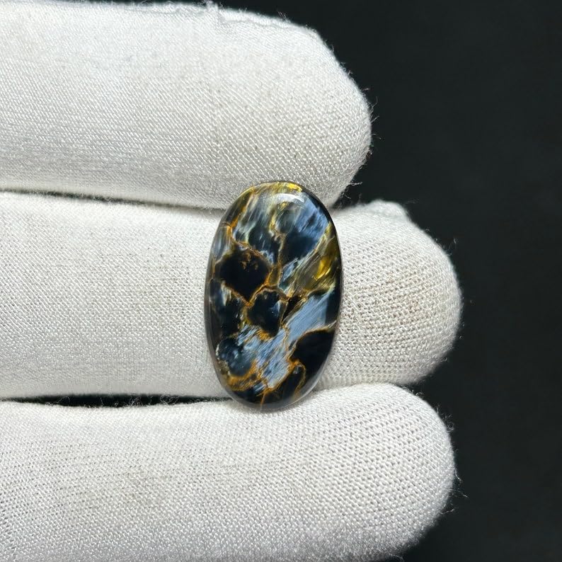 Gemme piétersite cabochon de qualité pour confectionner un pendentif d'exception