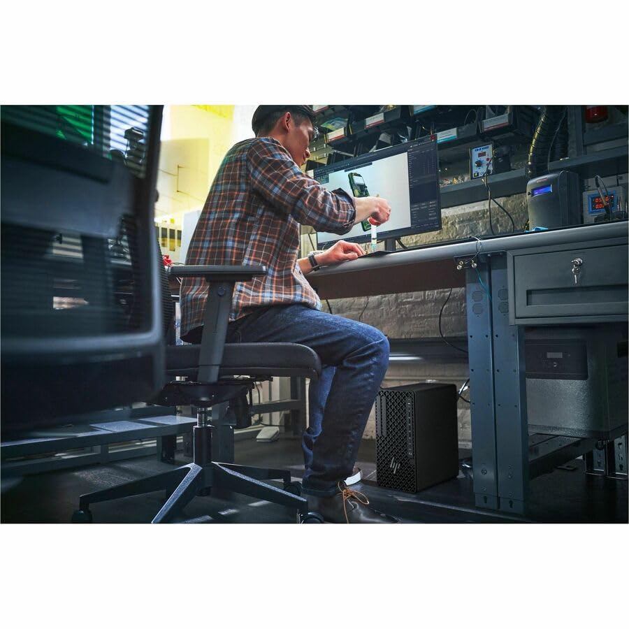 Image of HP Z1 G1i Desktop Computer - Intel Core Ultra 5 235-16 GB - 512 GB SSD - Tower - Black - Intel Q870 Chip - Windows 11 Pro - DDR5 SDRAM - English Keyboard - 500 W