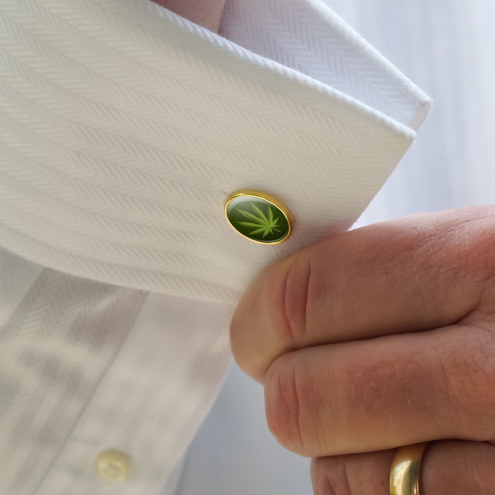 GRAPHICS & MORE Marijuana Leaf Design Cannabis Pot Round Cufflink Set Gold Color