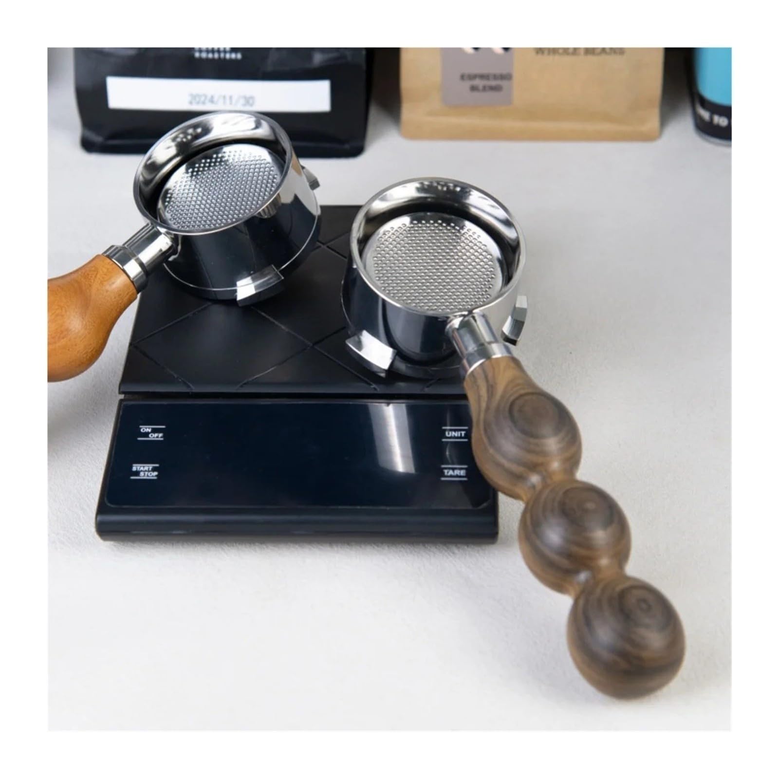 Portafiltro De Café Sin Fondo,Compatible Con Delonghi EC680 / 685 51mm | 3 Orejas Accesorios De Filtro De Mango De Cafetera Espresso A Prueba De Fugas Antideslizante(Black wood)