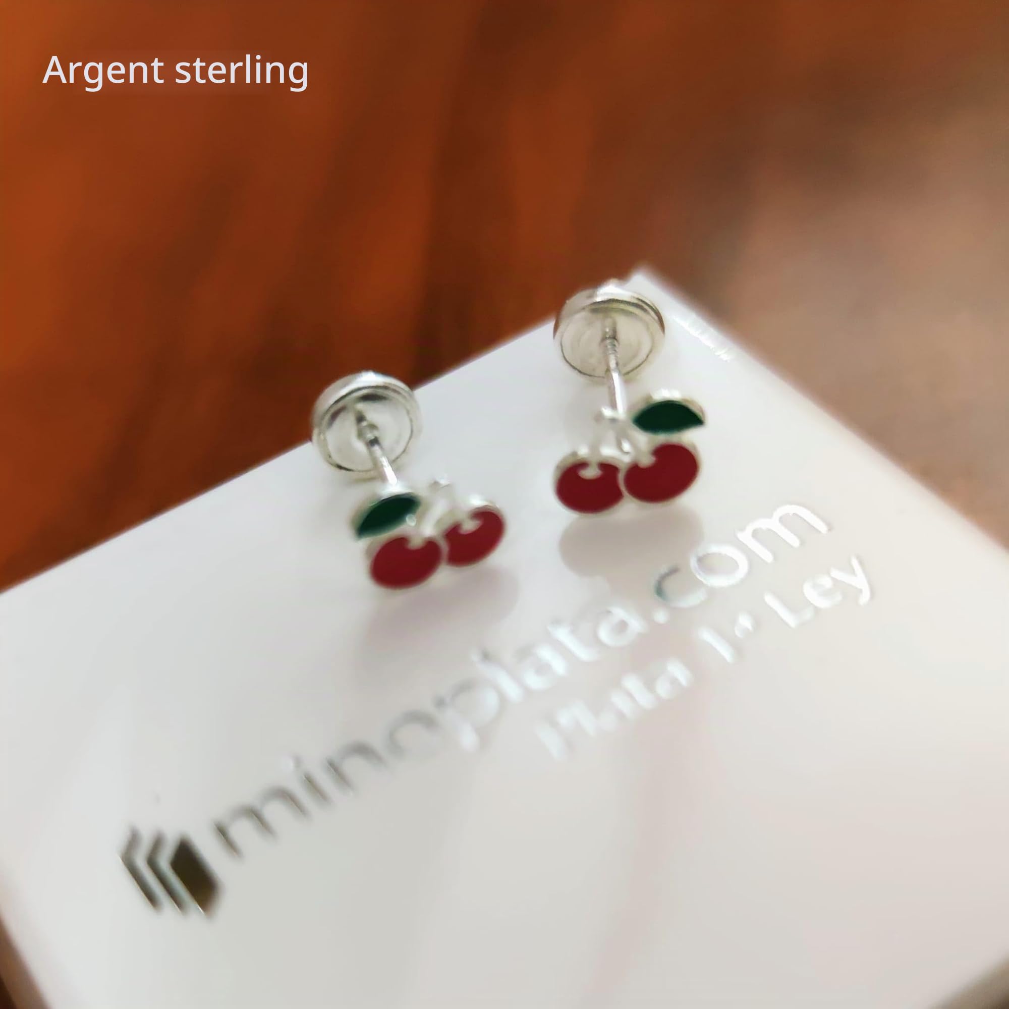 Boucles d'oreilles pour enfants en forme de cerises en argent avec boucle de sécurité à vis