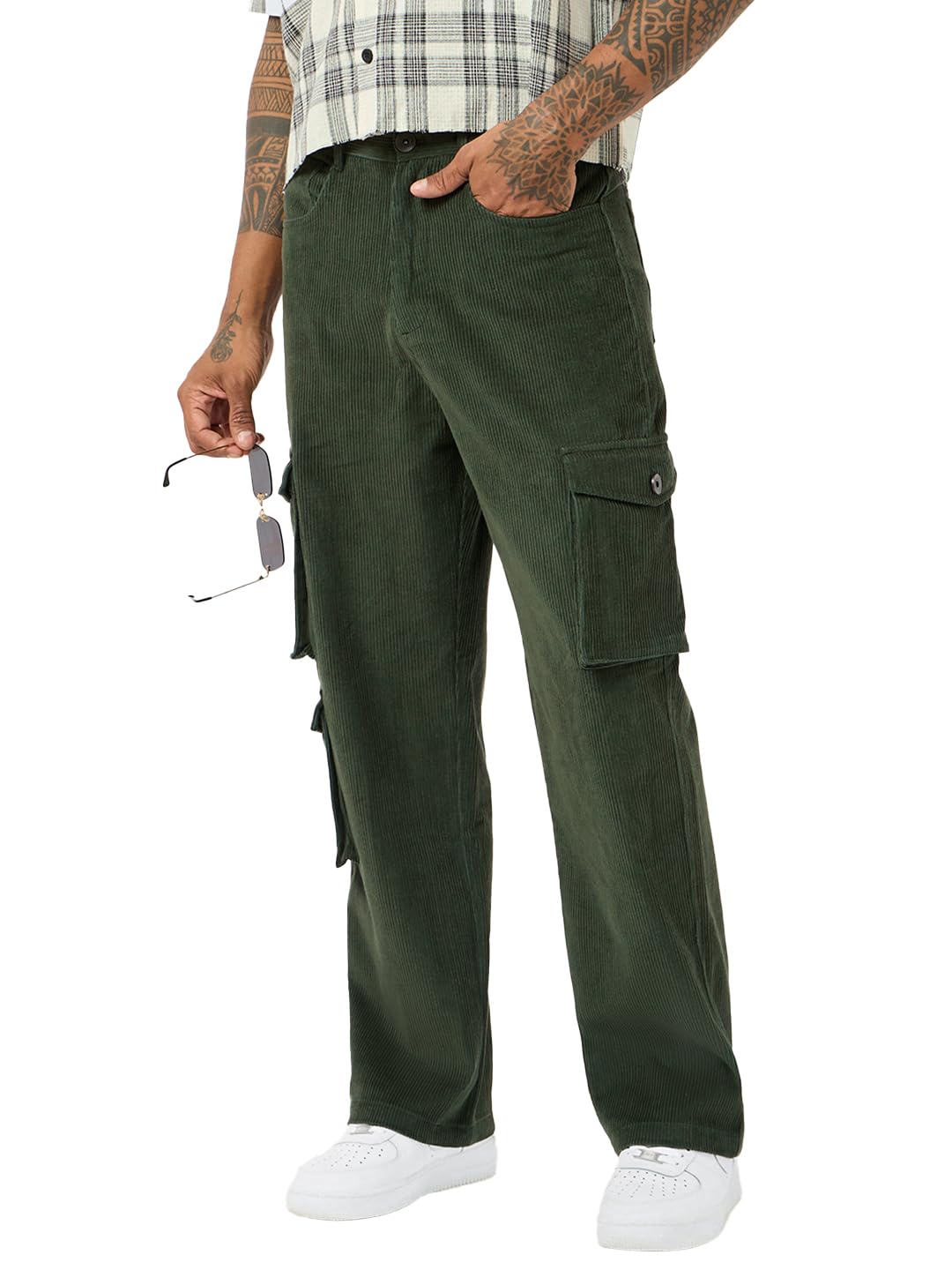 bewakoof Men's Solid Straight Fit Corduroy Cargo Casual Pants-picture-17