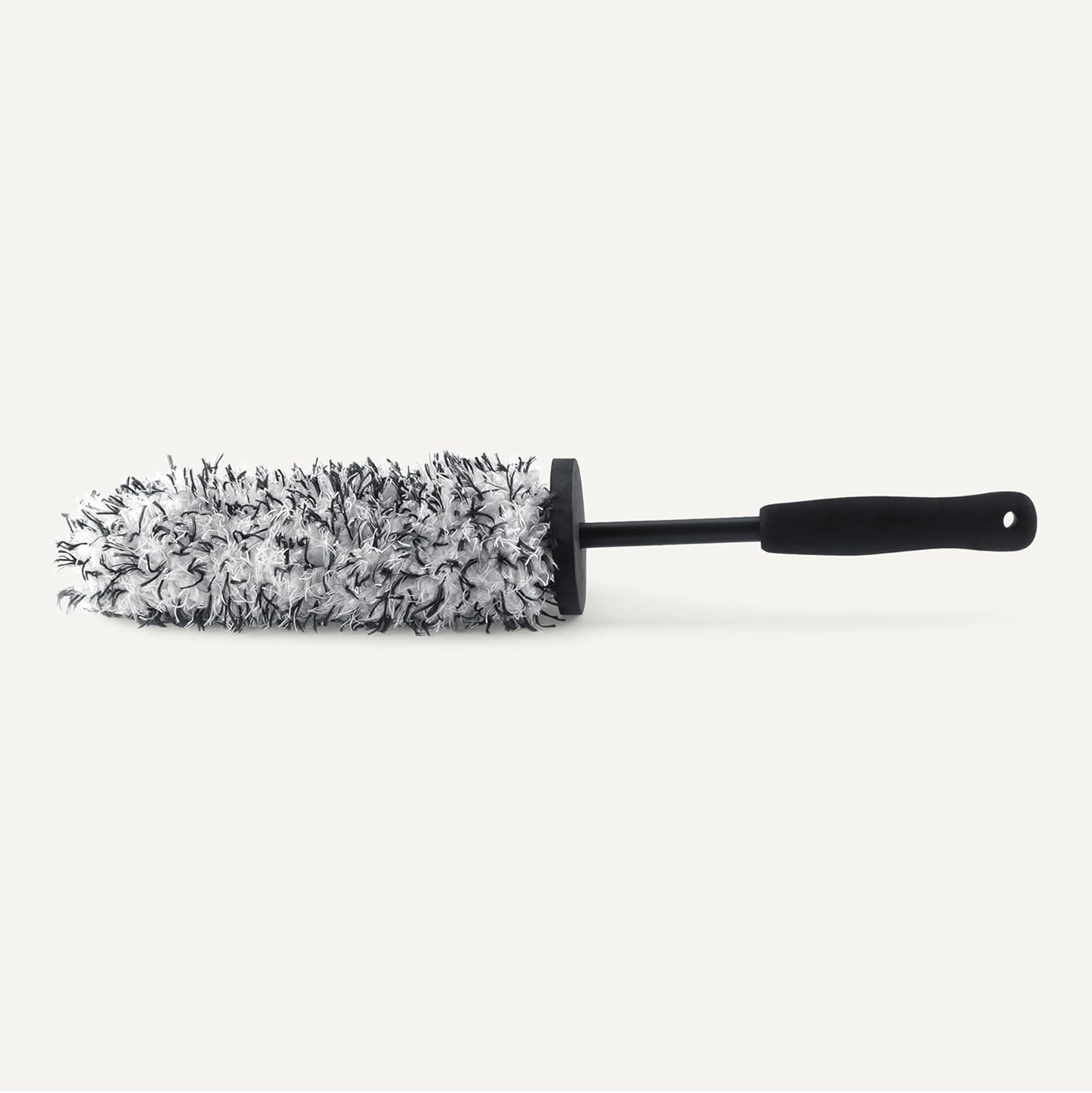 Amazon Basics Microfiber Wheel Cleaner Brush, for Rim Cleaning and Car Detailing, 16.54" Length, Gray - Image 3
