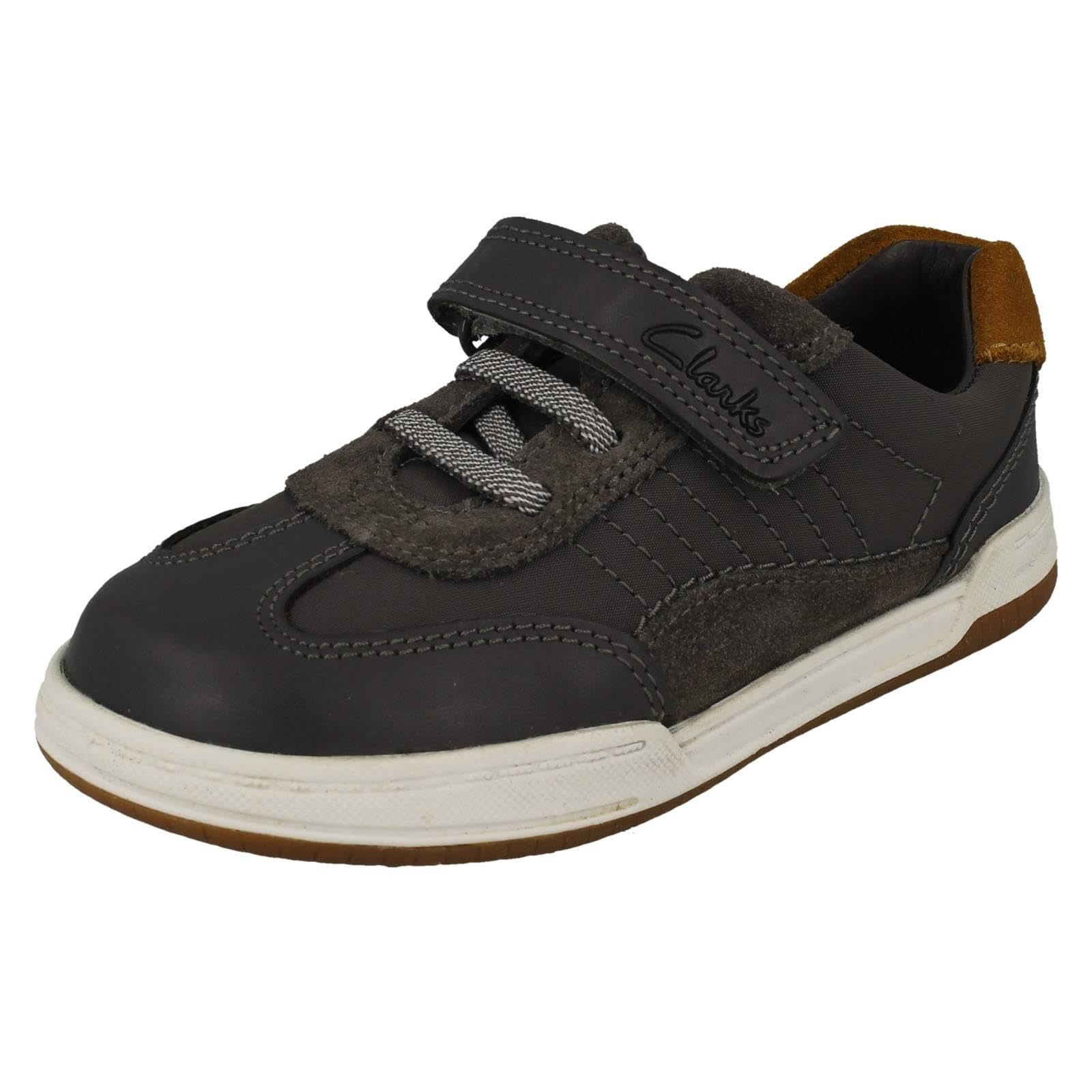 Clarks Boys Fawn Family T Sneaker, Gray, 5 UK Child