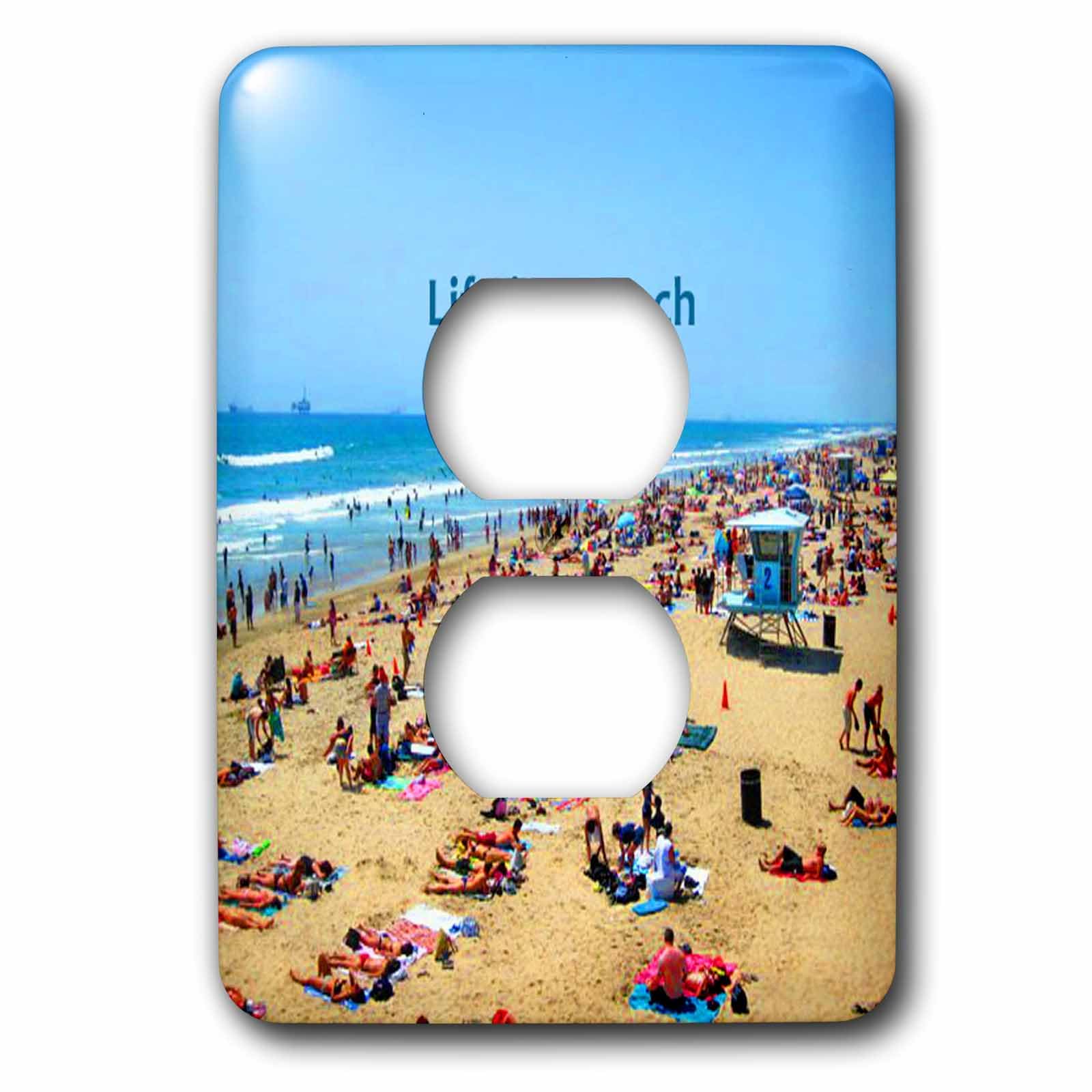 2 Prises de courant habillées par la plaque Huntington Beach pour masquer les murs vides