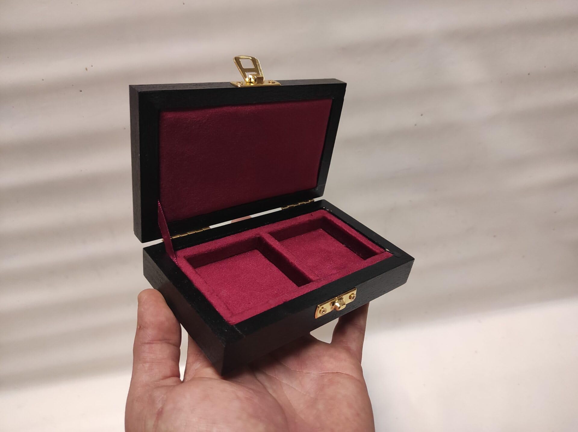 Cofanetto Portamonete in Legno Artigianale con Velluto Personalizzabile, 2 Scomparti 50x50 mm, Espositore per Monete e Medaglie, Made in Italy, Nero