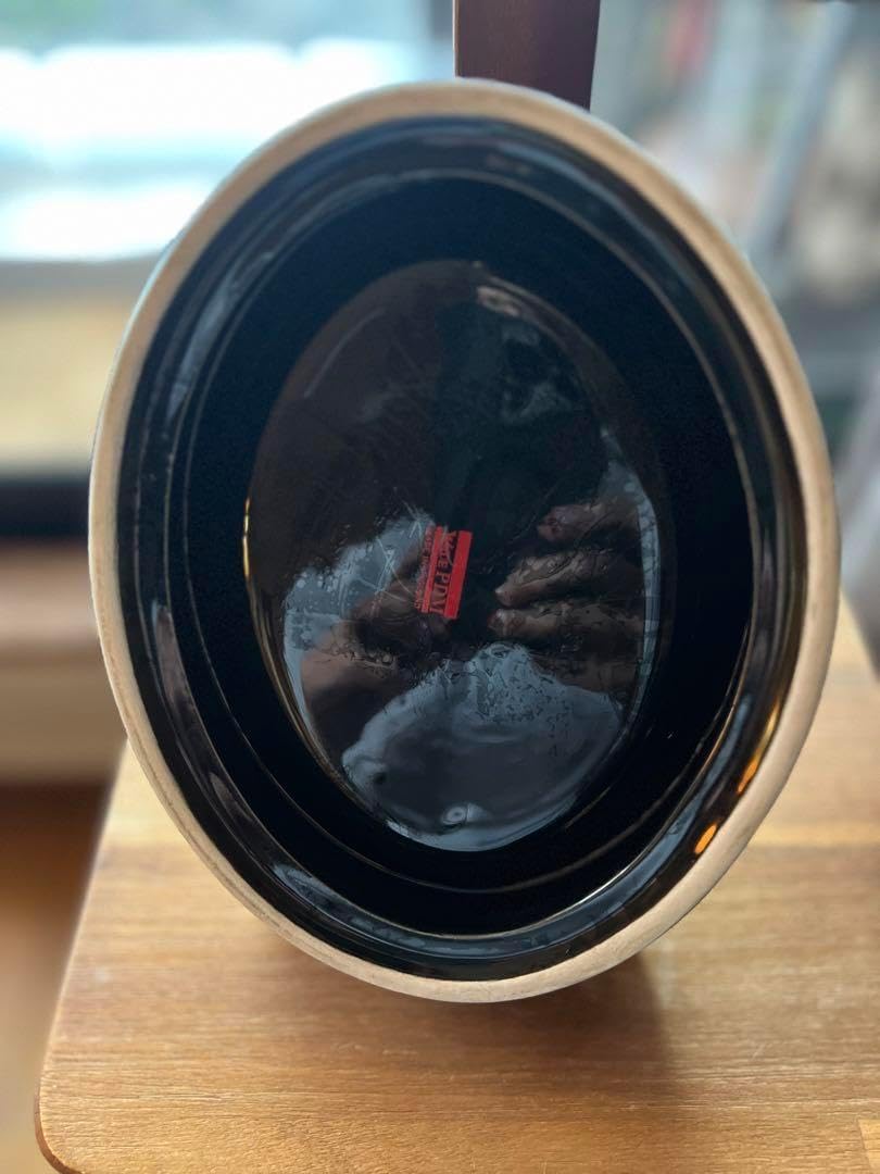 英国アンティーク雑貨、ツイストラインの美しい木製の灰皿スタンド（アッシュトレイ） ビンテージ灰皿 WADE PDM ENGLAND 英国 アンティーク