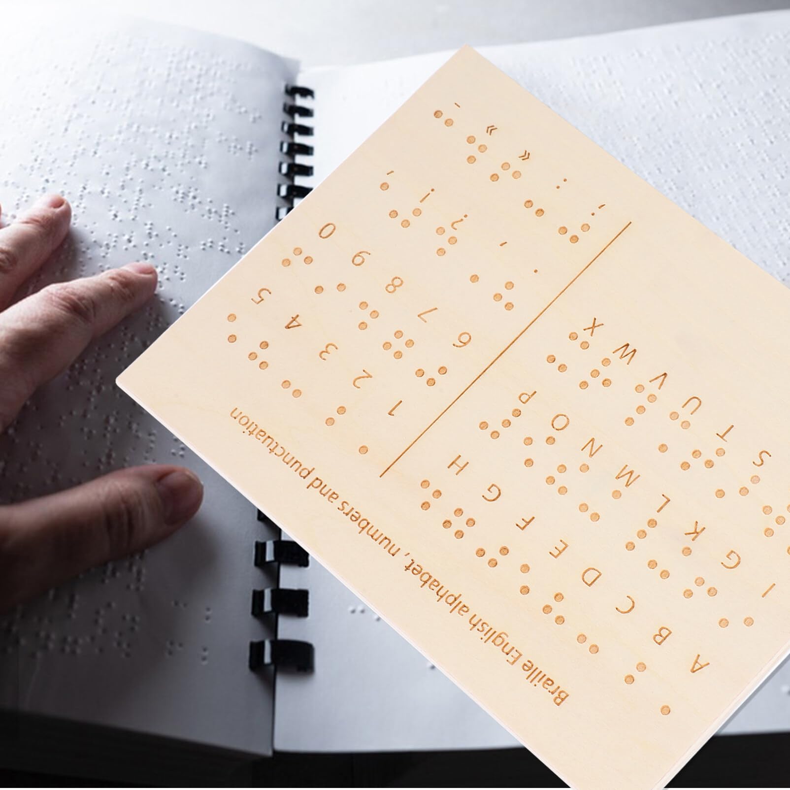 EXCEART Tavola Braille in Legno Beige per Decodifica e Scrittura, Design Leggero e Funzionale, Strumento Didattico per Apprendimento Braille per Non Vedenti