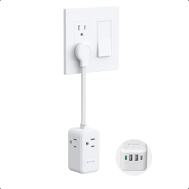 TROND Cordon d'extension de prise plate courte 0.5ft avec USB C, 3AC Barre d'alimentation de voyage de petite prise ultra-mince bande d'énergie, 3 Décollage multiple, 4 USB PD 20W Port chargé, 1875W, Fournitures de chambre pour le bureau intérieur