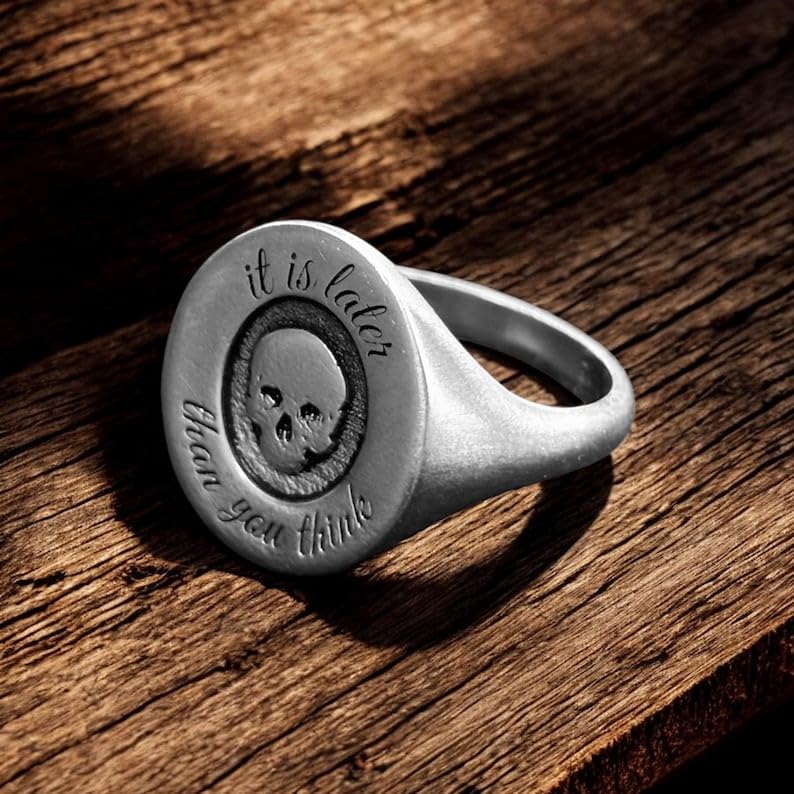 Bague Memento Mori argent 925: chevalière ronde, cadeau idéal