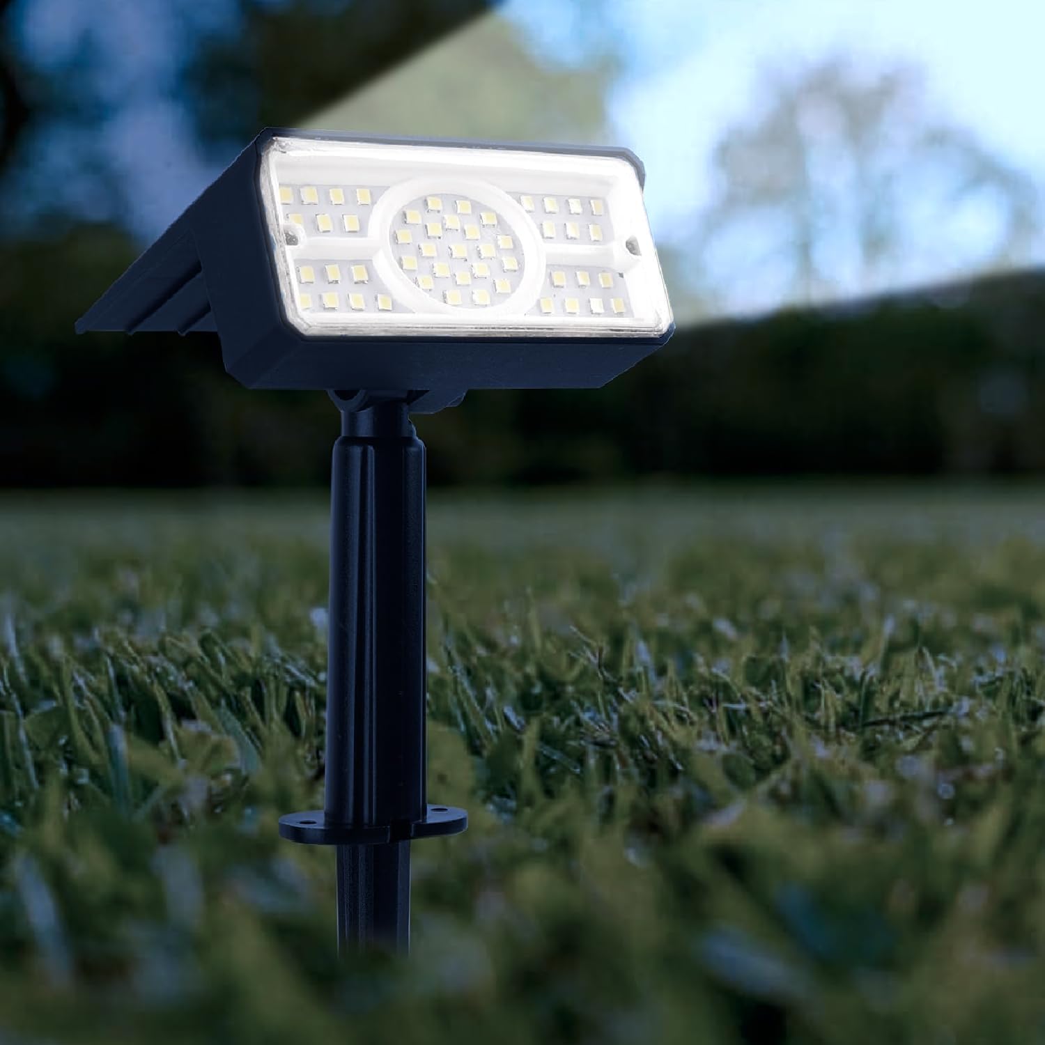 GIGALUMI GL-701 Solar Landscape Spotlight 49 LED 1500mAh Li-ion Battery Outdoor Light 160lm Ground Spot Lamp with 1W Polysilicon Panel for Yard Garden Driveway Porch Patio (Pack of 1)-image-9