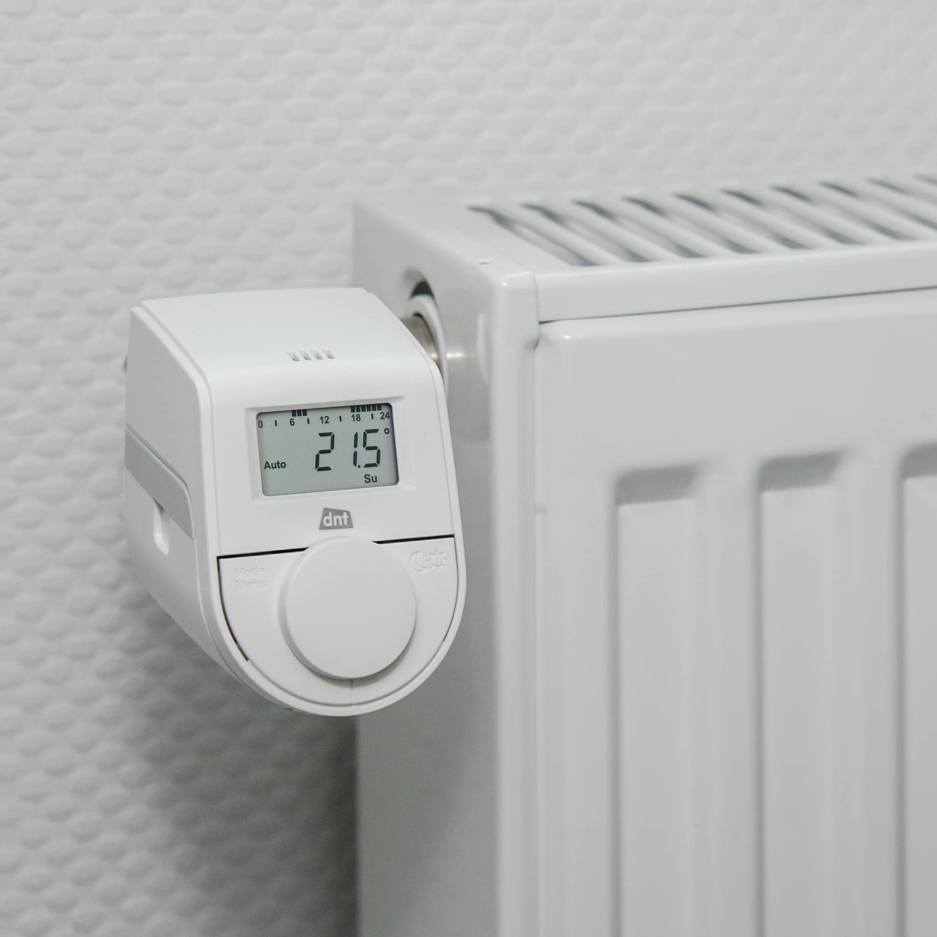 dnt Termostat grzejnikowy ThermoTune, elektroniczny termostat do ogrzewania, oszczędność do 30% kosztów ogrzewania, ochrona środowiska i oszczędność energii, DNT000016, biały