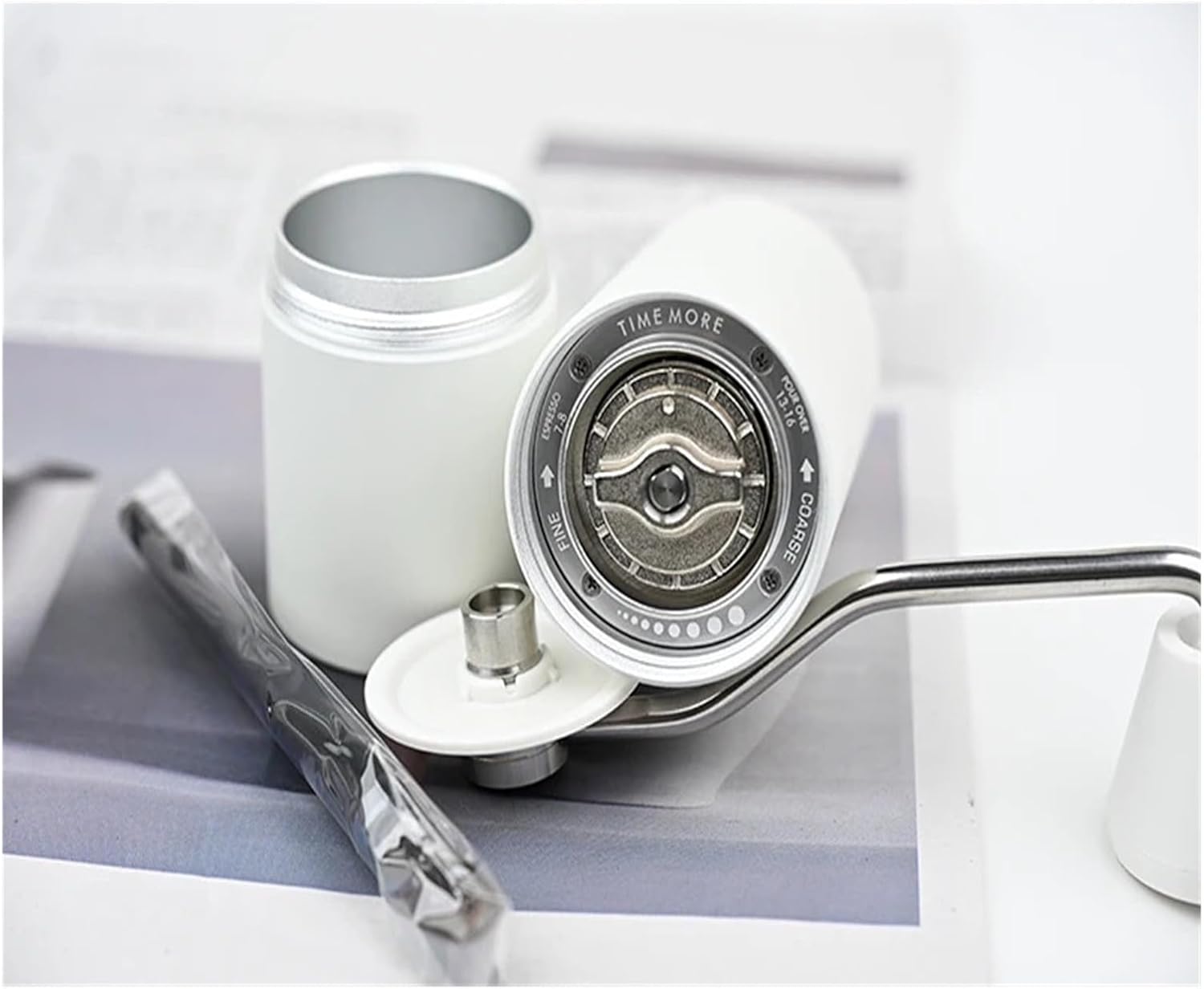 Portable Manual Coffee Grinder with Burr, Double Bearing Design for Consistent Grind, Compact & Lightweight for Travel, Perfect for Coffee Lovers and Home Brewing