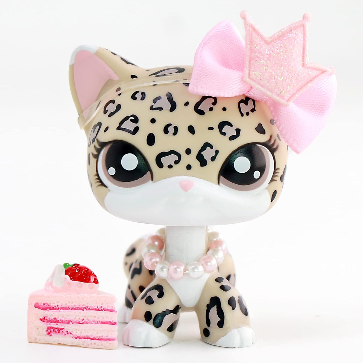 NELPS LPS Leopard cat LPS Shorthair Cat Khaki and White