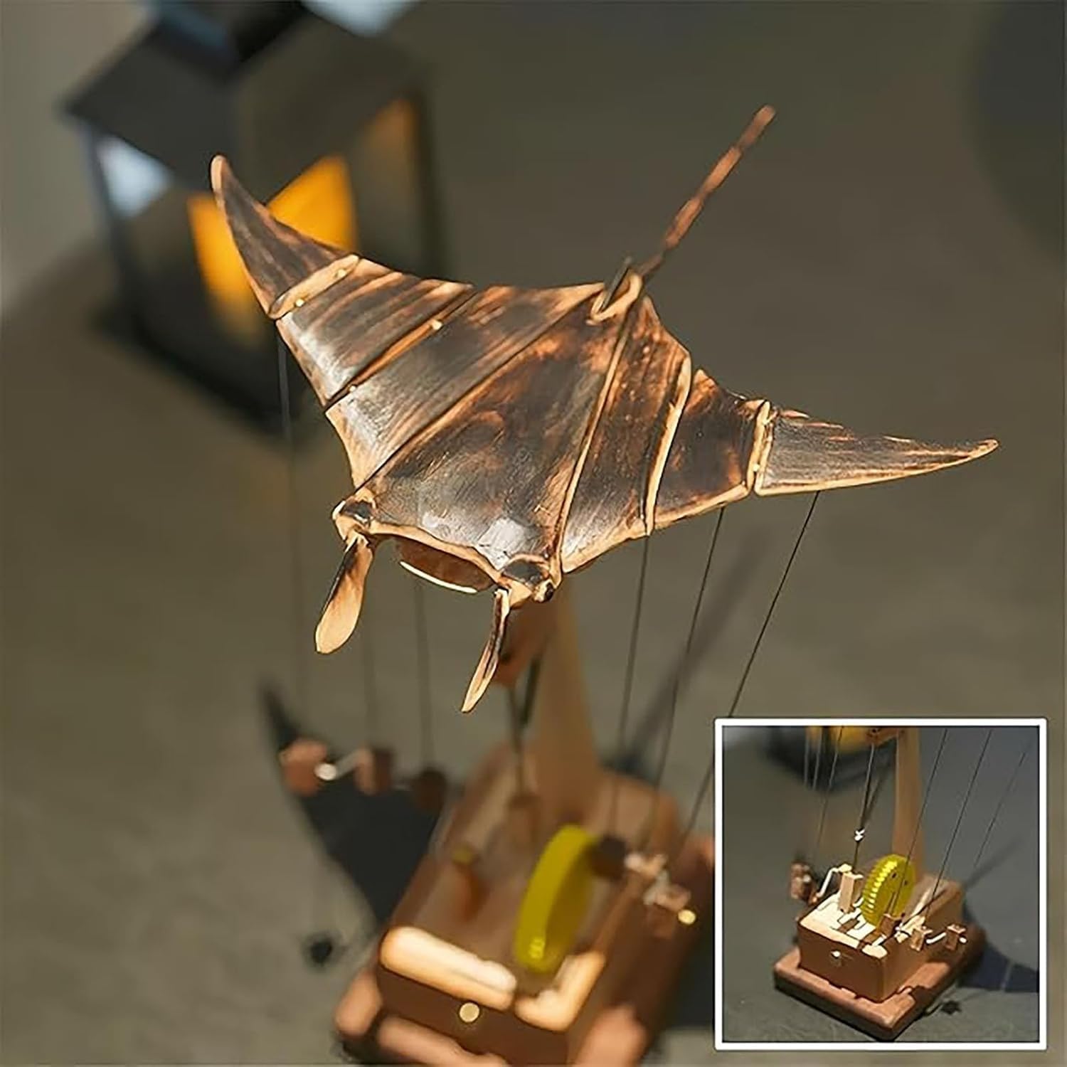 Automa di manta in legno, manta a movimento fluido fatta mano, decorazione for scrivania, accessorio ufficio in noce massello, azione nuoto realistica, nessun assemblaggio richiesto(A)
