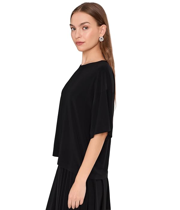 Norma Kamali Women's Short Sleeve Boxy Top Black 1 Large by Norma Kamali - Used condition - Image 3