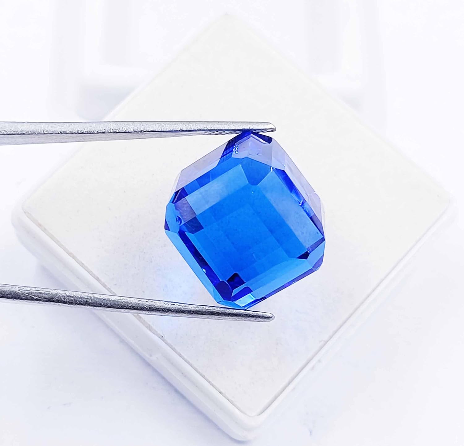 Globalgems Blue Sapphire 30-40 Carat Certified Loose Gemstone faceted Cube Stone from Sri Lanka Gemstone