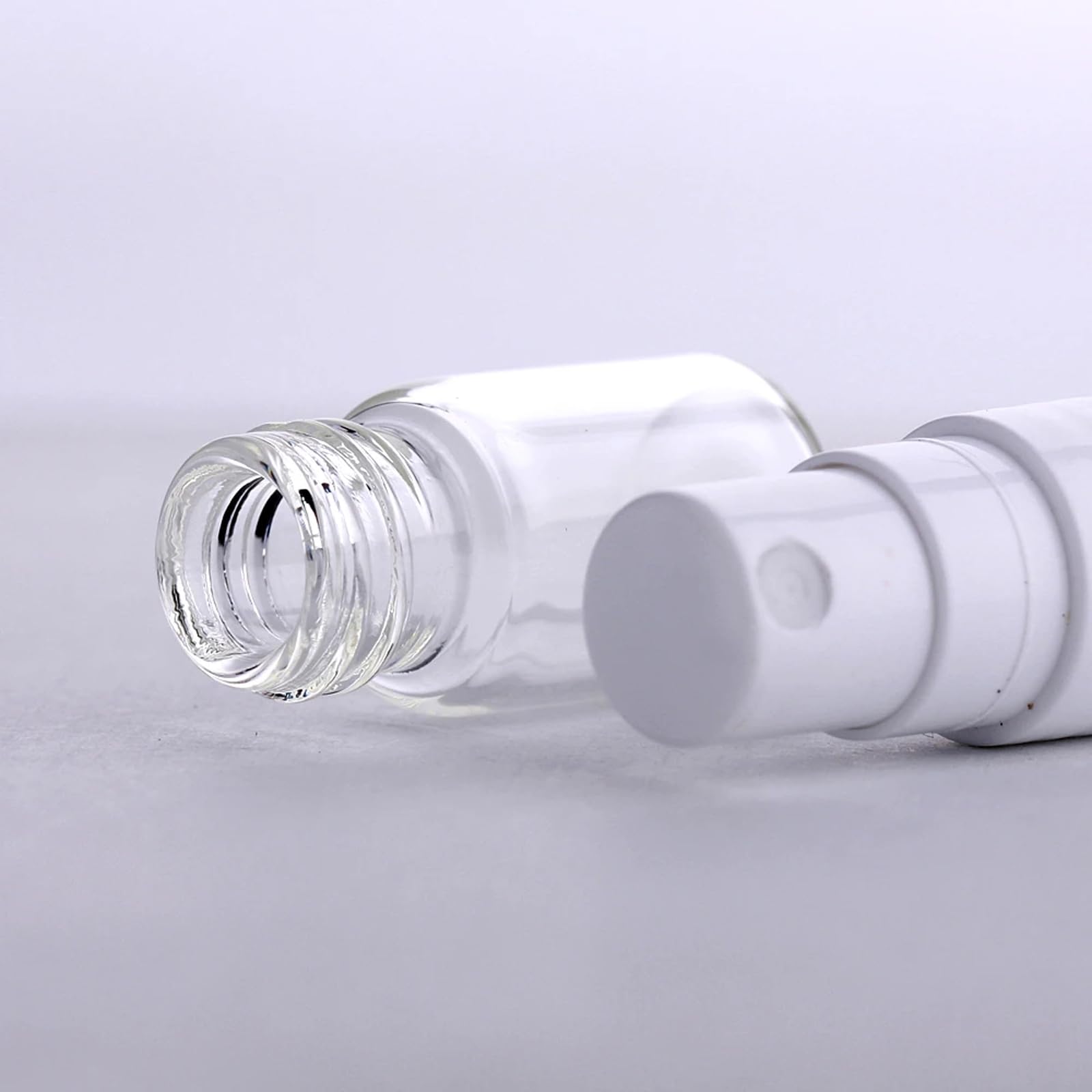 Mini Botella de Perfume de 1/ 2ml, 100 unids/Lote, Botellas vacías rellenables con pulverizador Blanco, envases cosméticos, atomizador portátil
