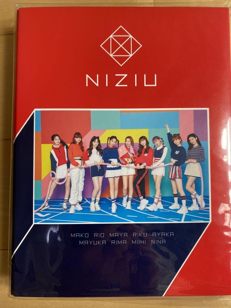 Amazon.co.jp: NiziU ラントレケース POP UP STORE ポプスト 運動会