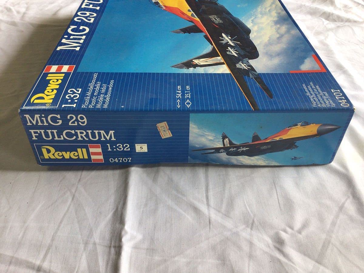 Amazon.co.jp: Revell MiG 29 fulclum ミグ29 1/32 レベル : おもちゃ