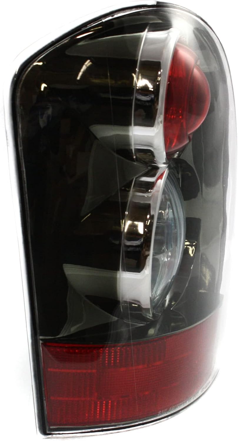 Garage-Pro Tail Light for MAZDA MPV 04-06 LH Lens and Housing w/Rocker Moldings