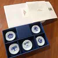 深川焼　箸置き　5個　ブルーチャイナ Amazon.co.jp: 深川製磁 宮内庁御用達 ブルーチャイナ スプーン