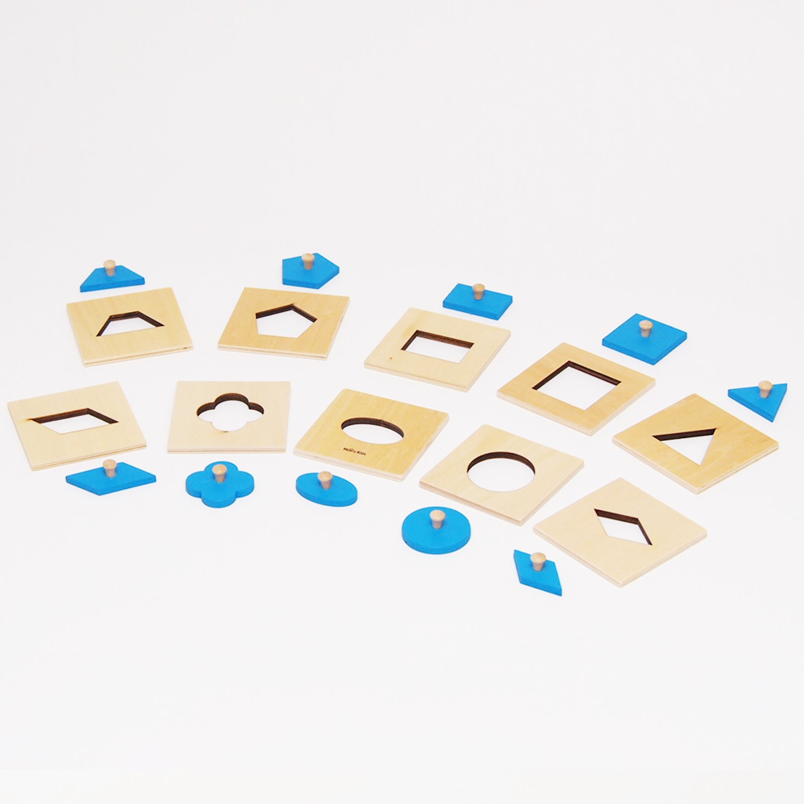 Amazon.co.jp: 【MONTE Kids】モンテッソーリ教具 - 幾何学パズル ミニ