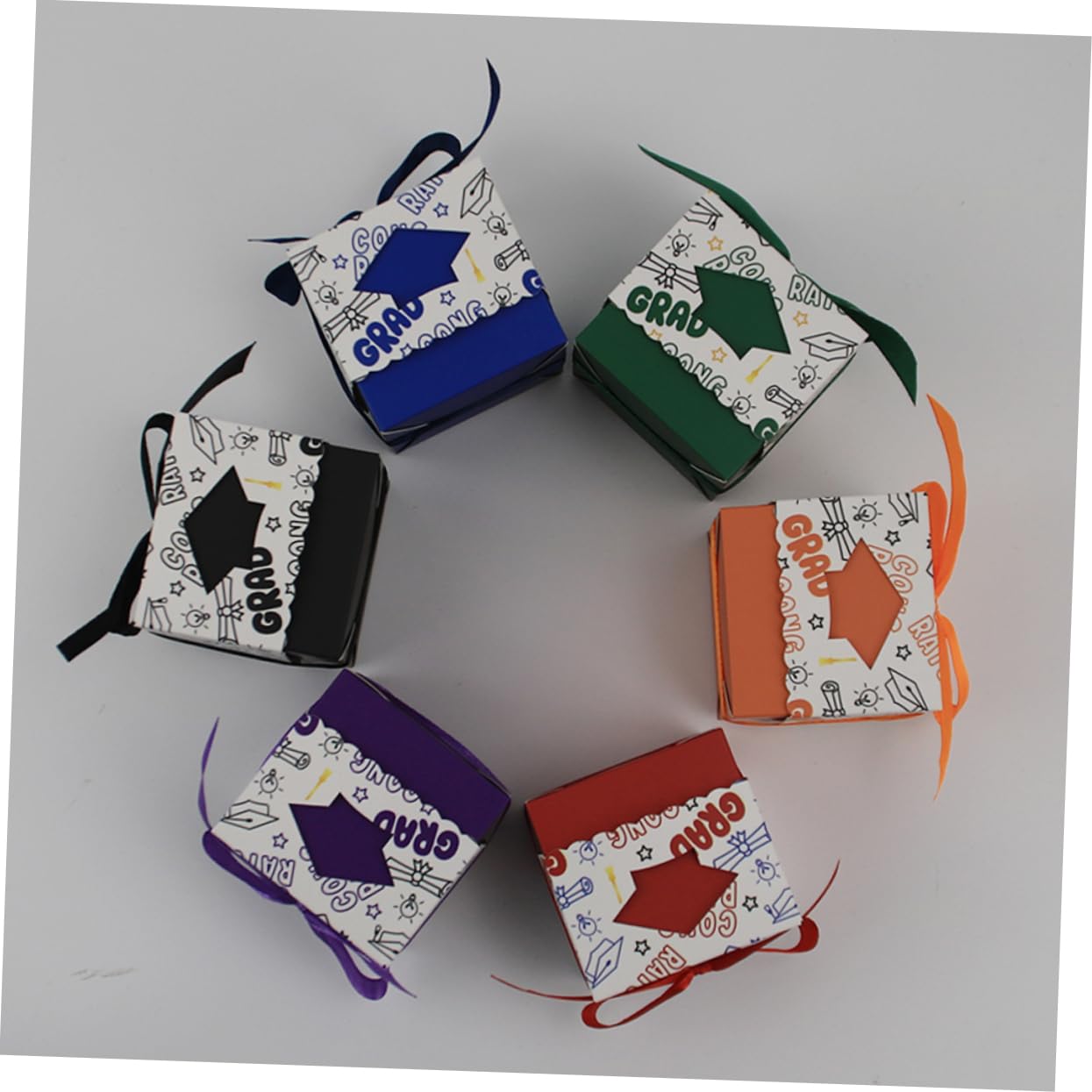 MUCKLILY 50stücke Abschlussfeier Süßigkeitenboxen aus Papier Tischdekorationsboxen für Partys Kleine Geschenkboxen für Gastgeschenke