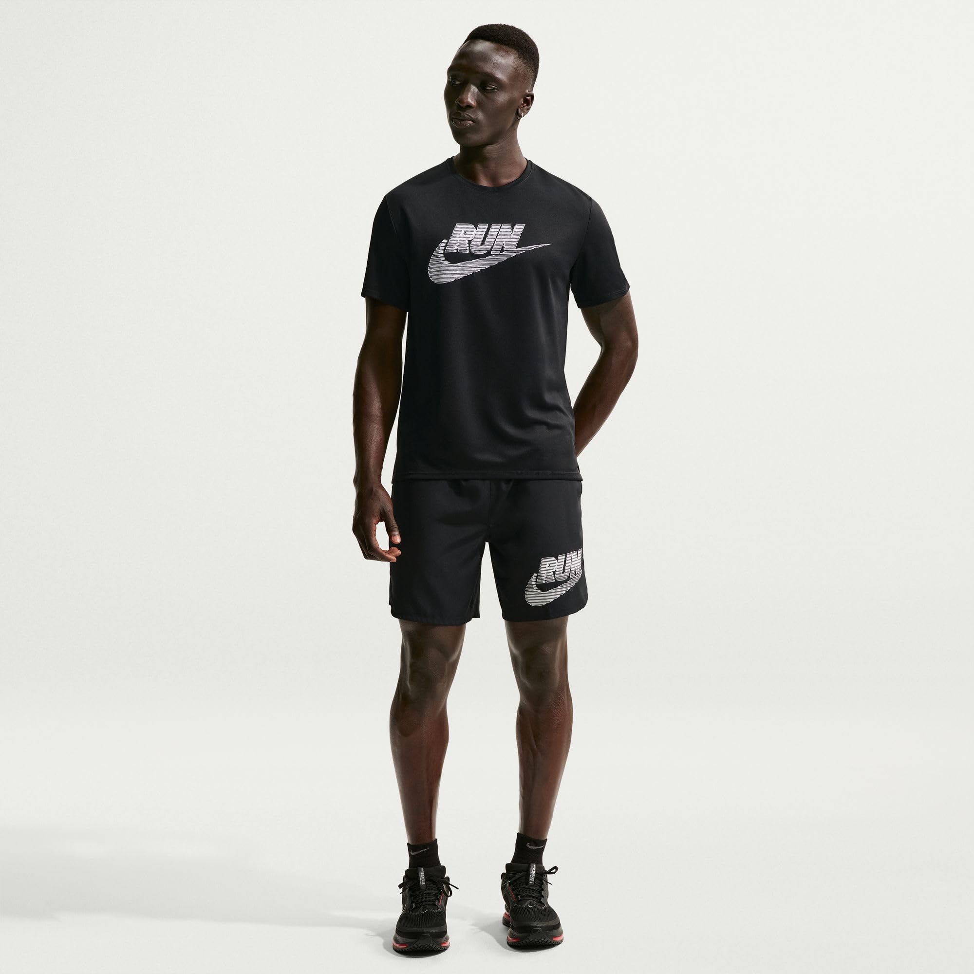 Nike M Nk DF UV Miler Run Energy SS Maglia a Maniche Corte Uomo (Pacco da 1)