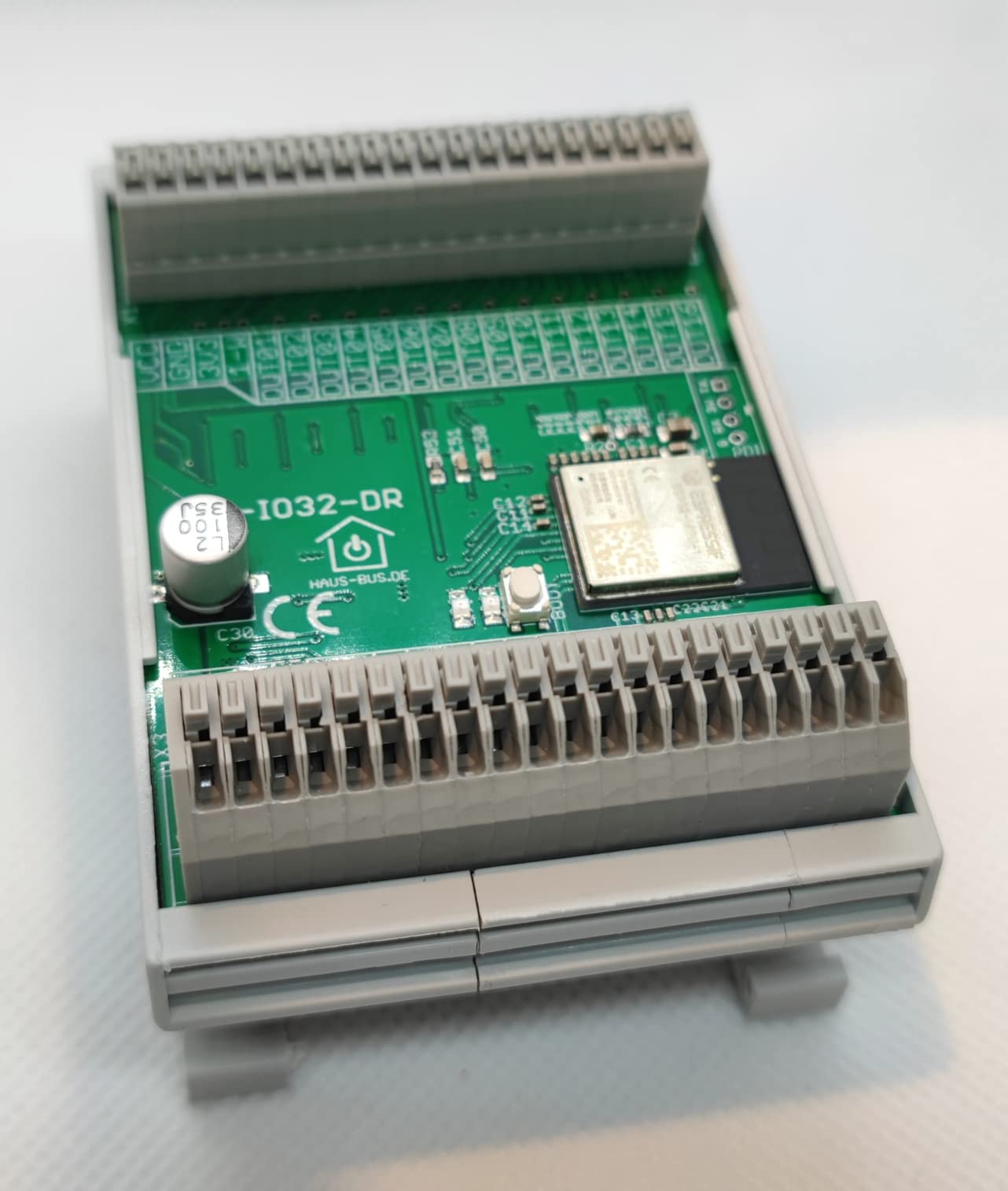 Module IO 32 canaux compact avec diagnostic LED par canal