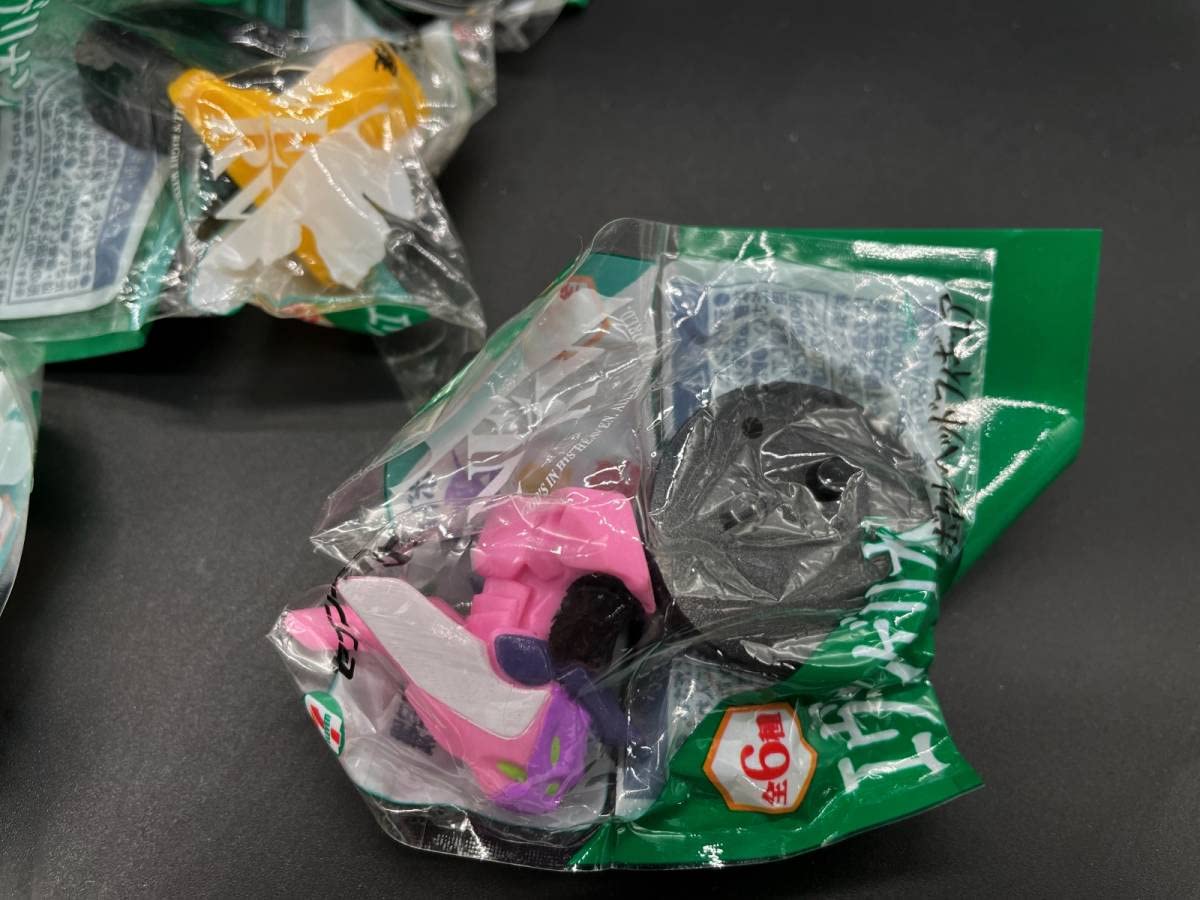 Amazon.co.jp: セブンイレブン限定 エヴァ ボトルヘッドフィギュア 零